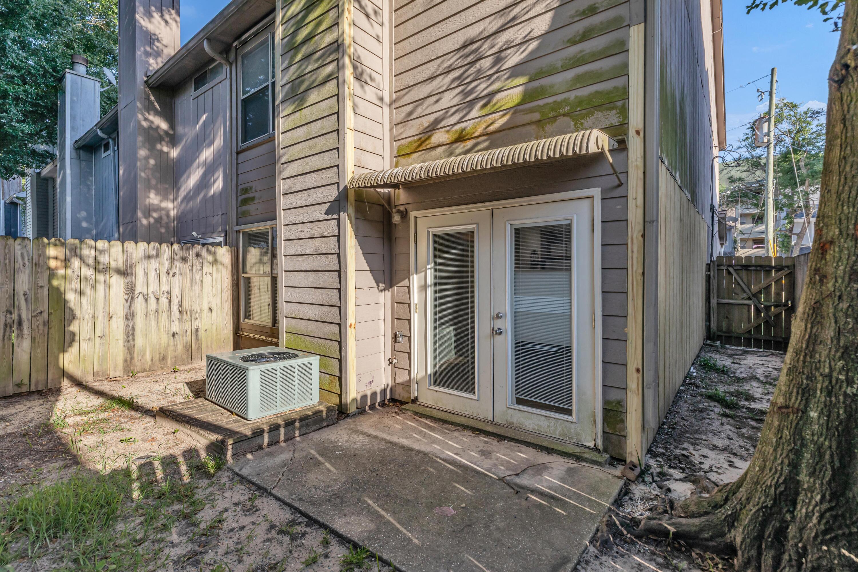OLYMPIA COURT - Residential