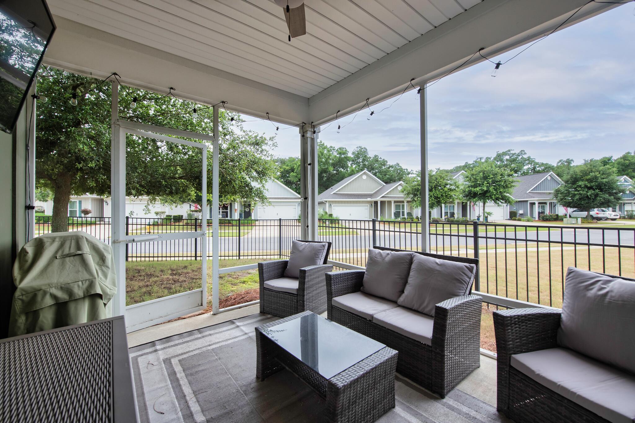 HAMMOCK BAY - Residential