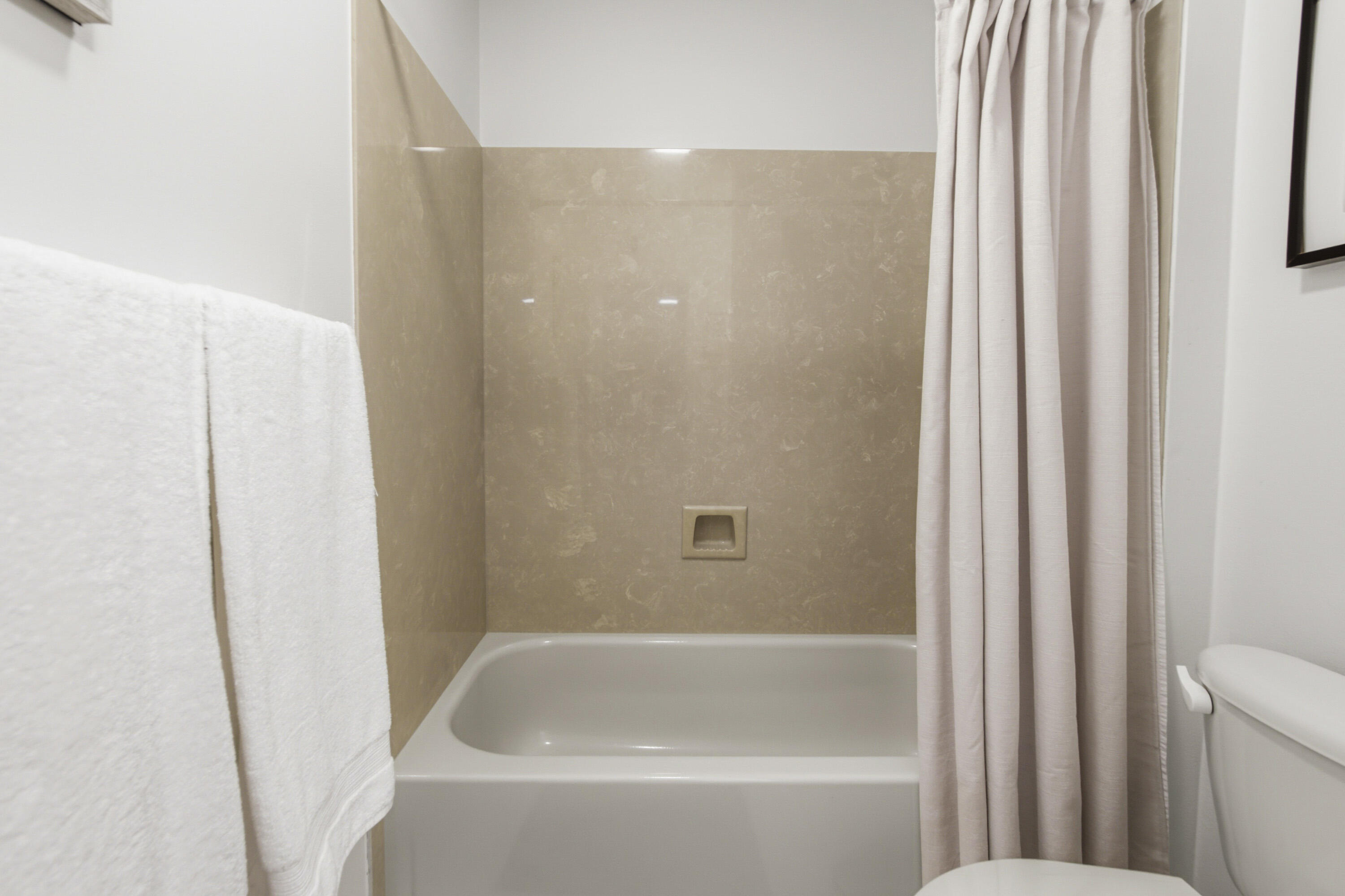 CEDAR RIDGE - Residential
