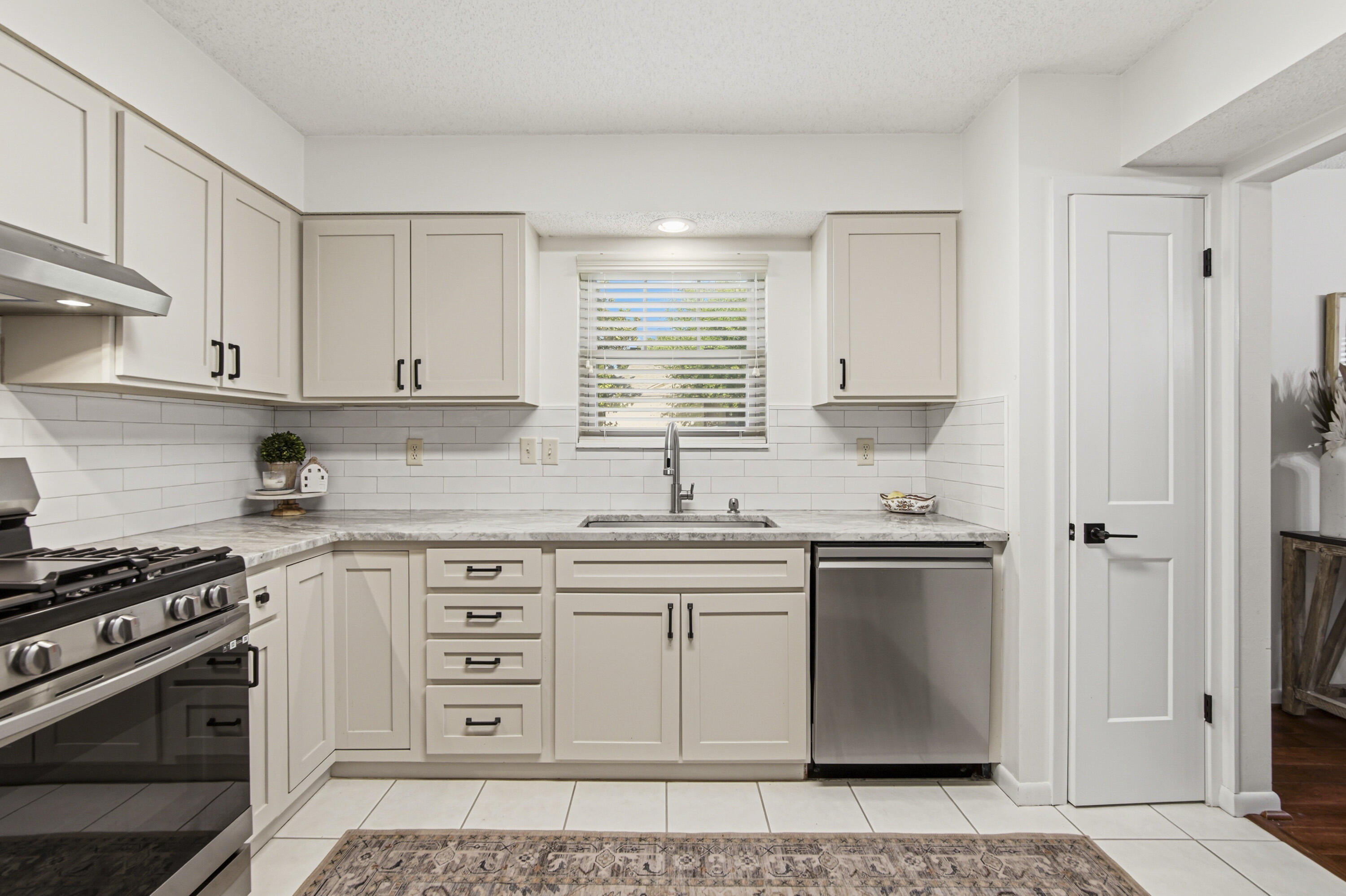 CEDAR RIDGE - Residential