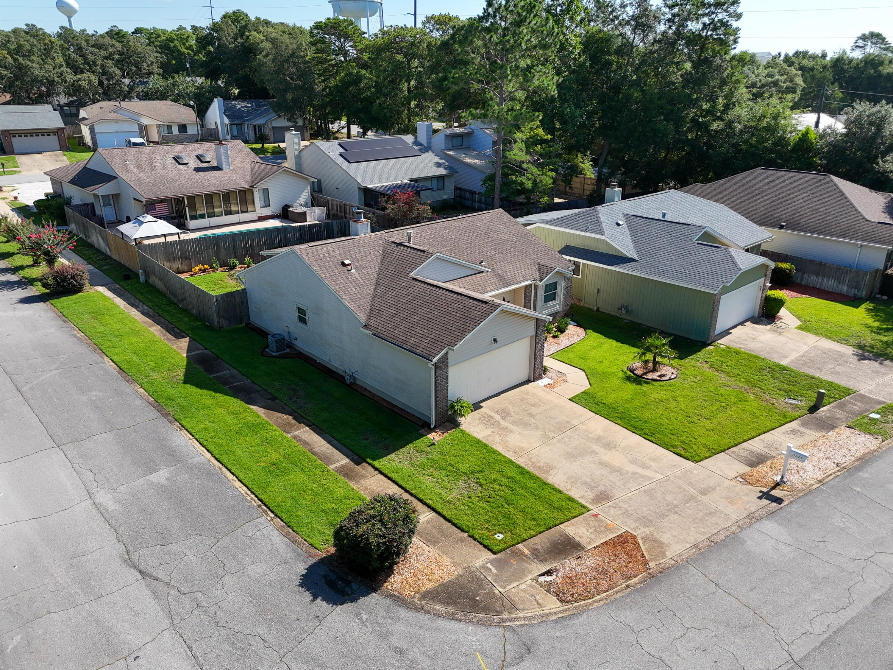 CEDAR RIDGE - Residential