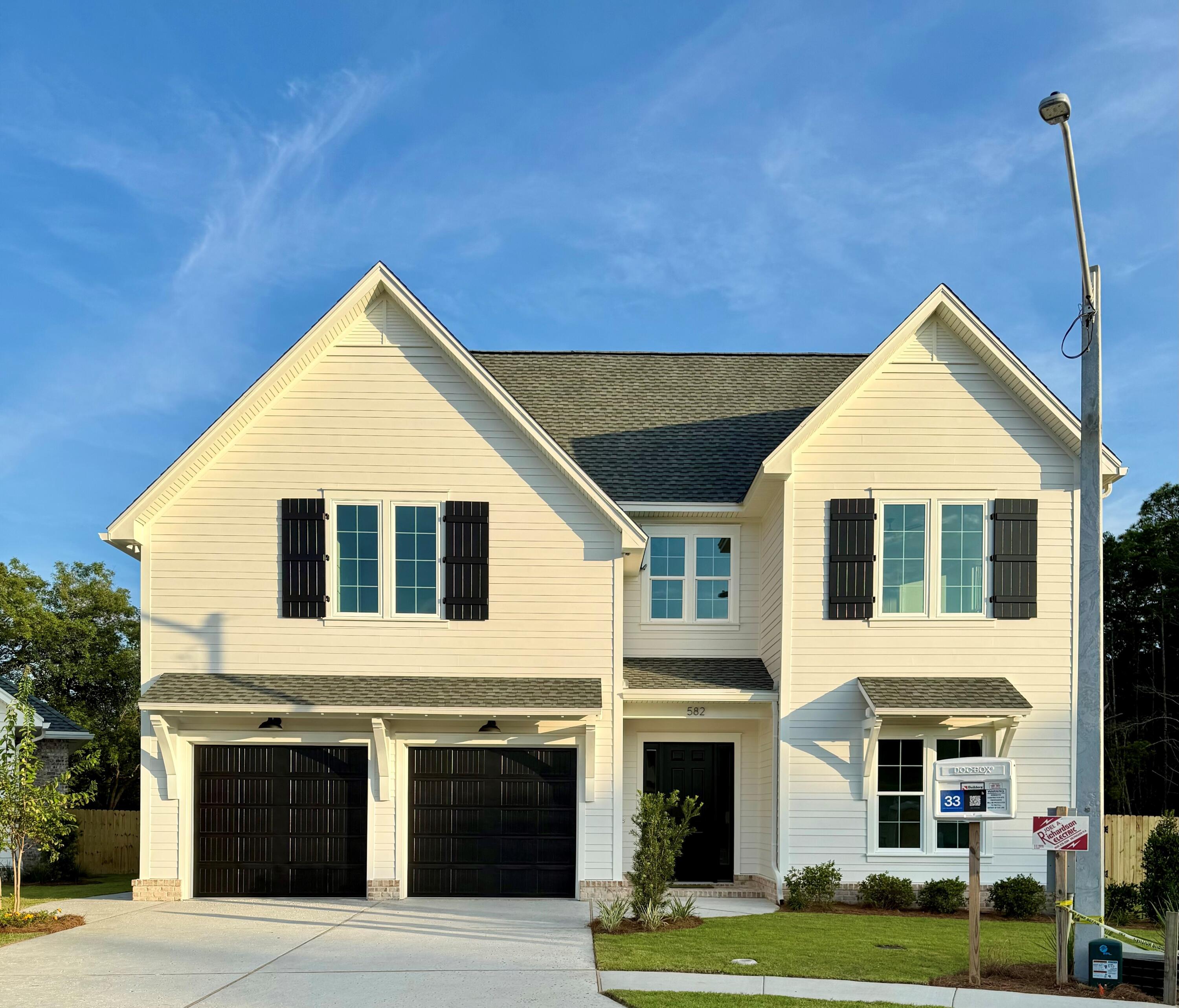 MAGNOLIA WOODS - Residential
