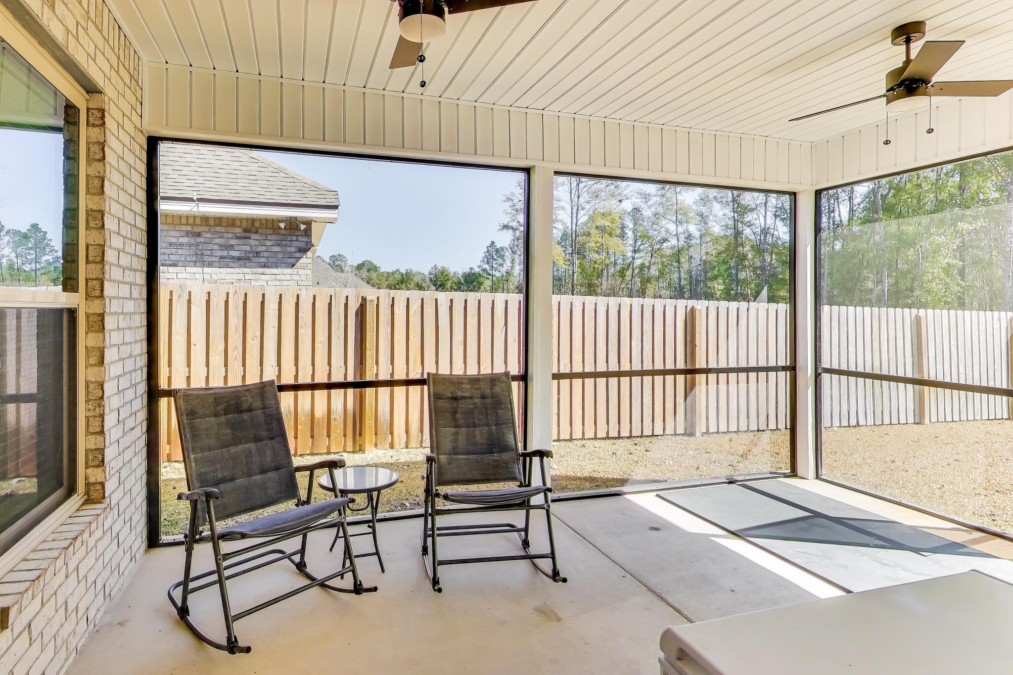 HAMMOCK BAY - BIRD SONG - Residential