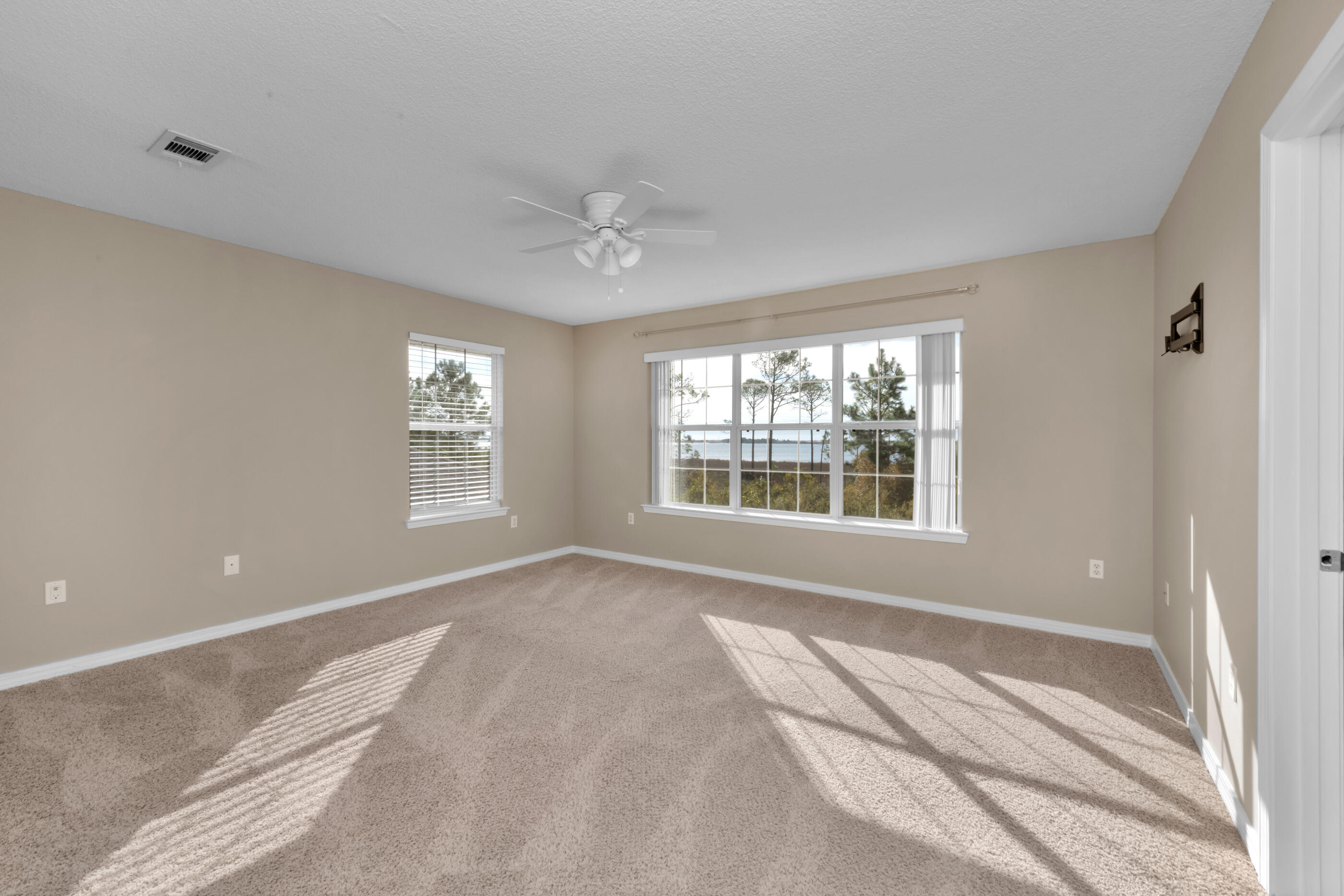 MARSH HARBOR - Residential Lease