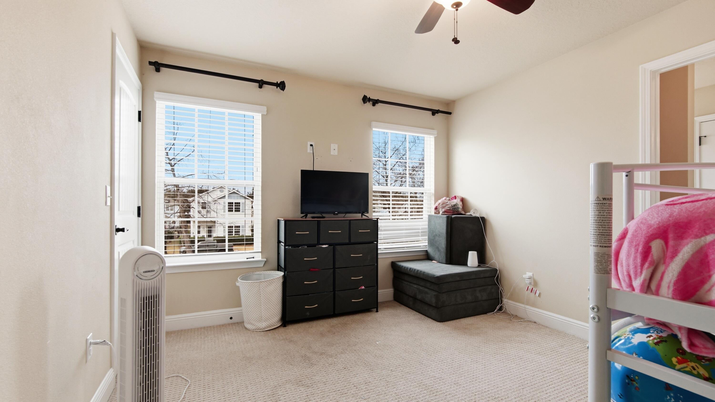 MAGNOLIA BAY - Residential