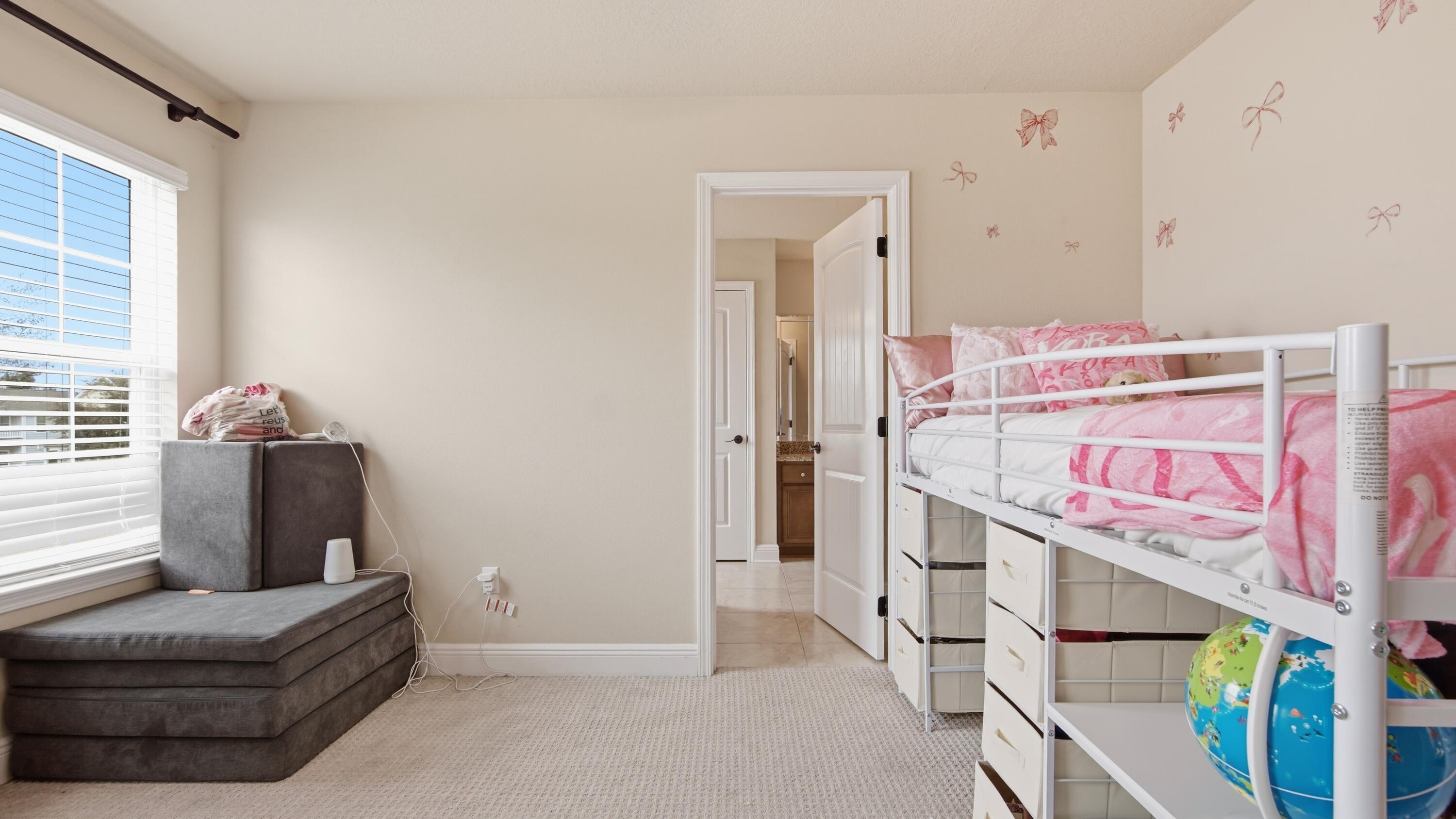 MAGNOLIA BAY - Residential