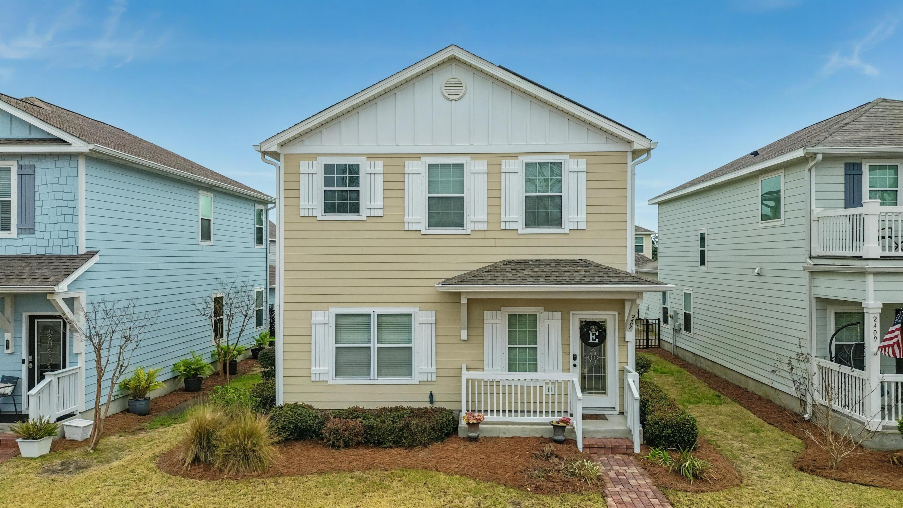 MAGNOLIA BAY - Residential