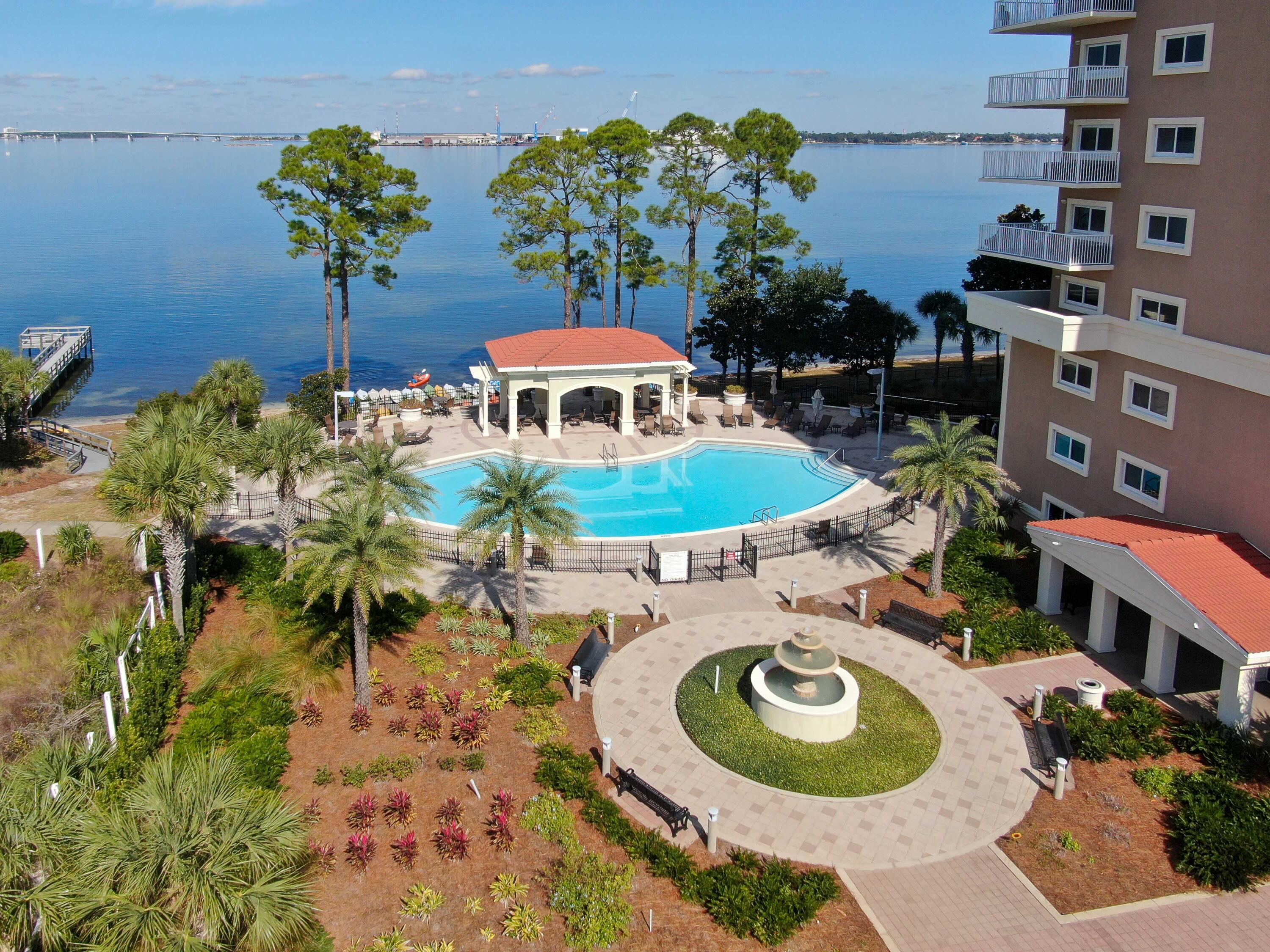 MAGNOLIA BAY - Residential