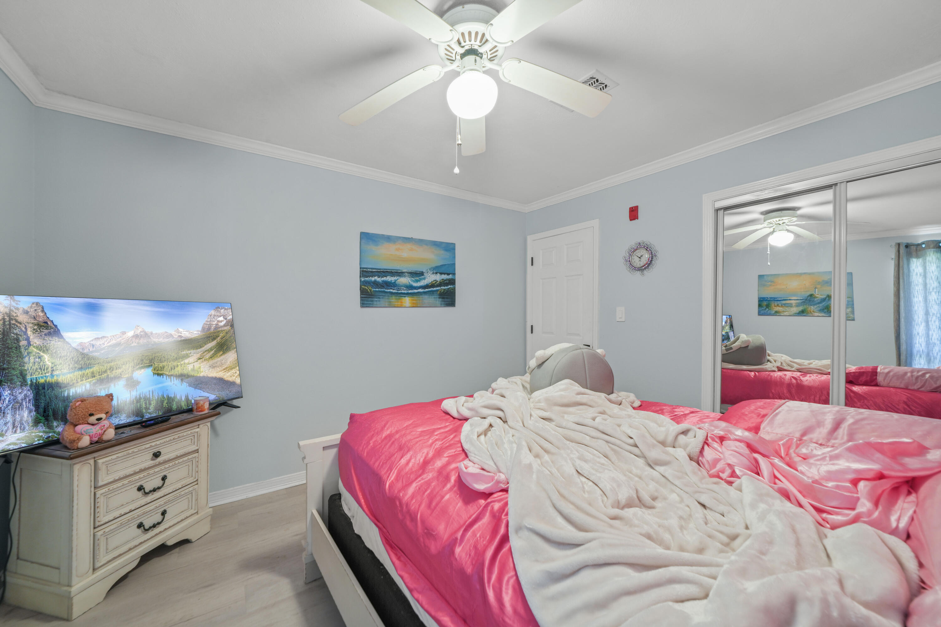 SOUNDWIND CONDO - Residential