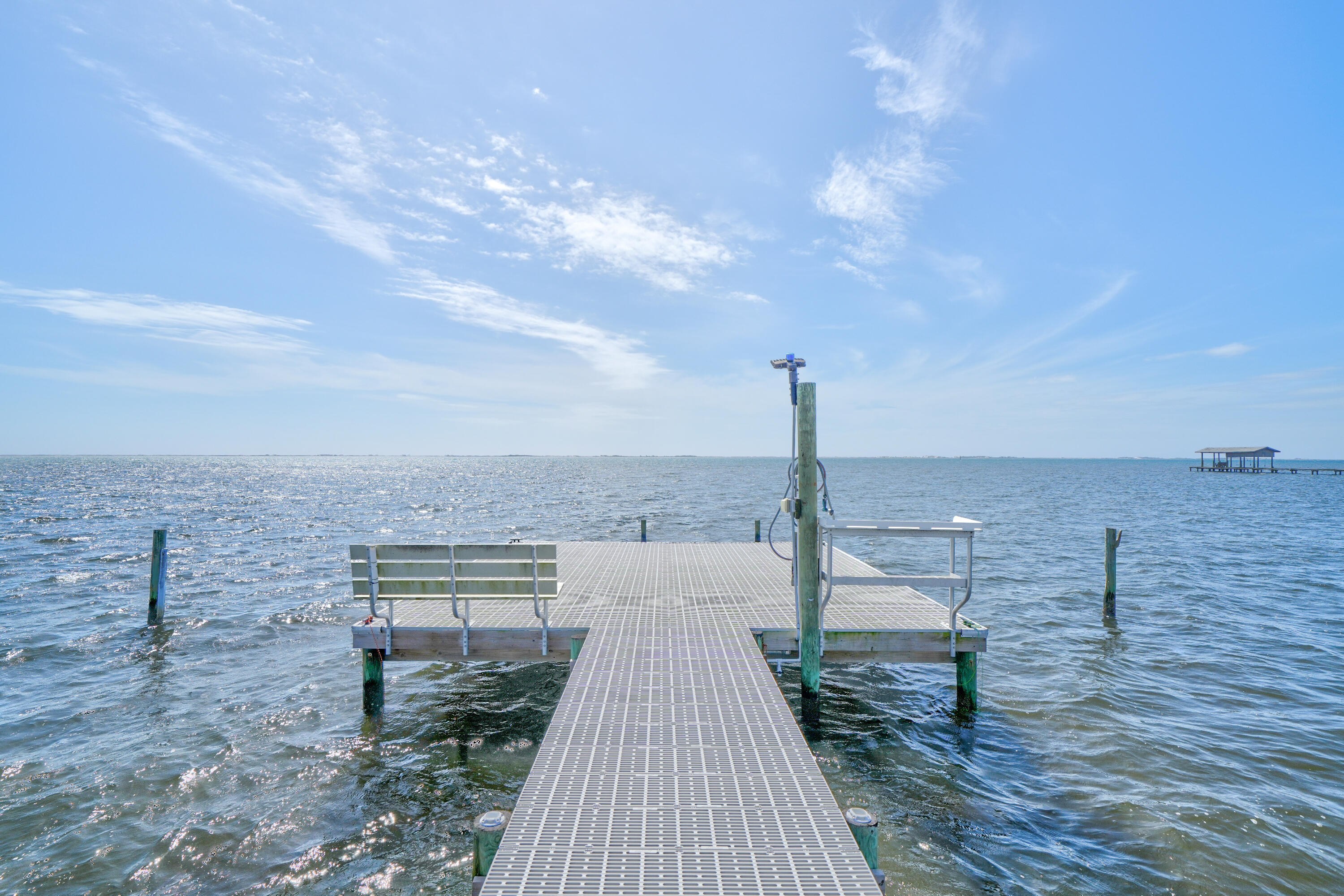 SOUNDWIND CONDO - Residential