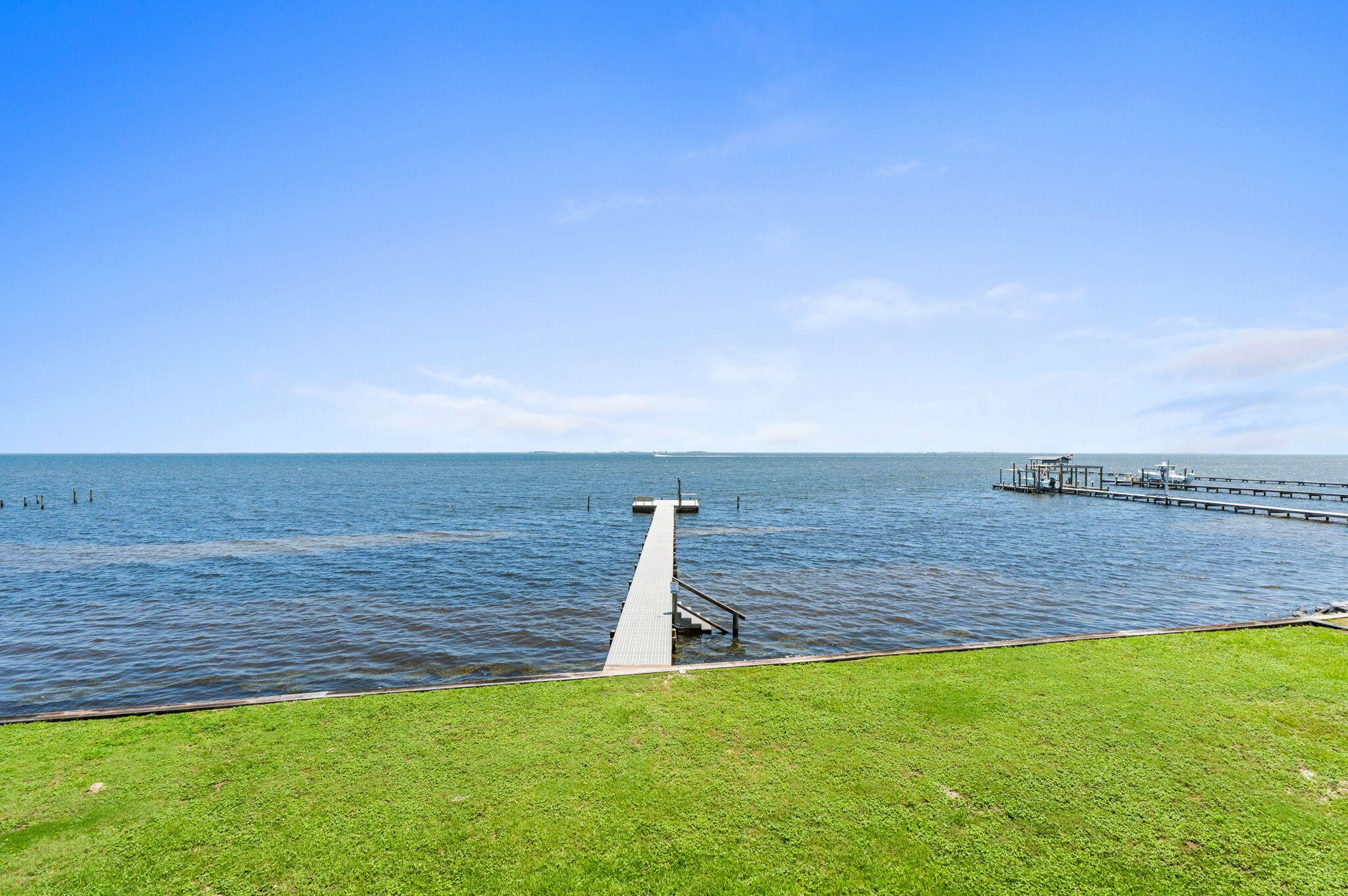 SOUNDWIND CONDO - Residential