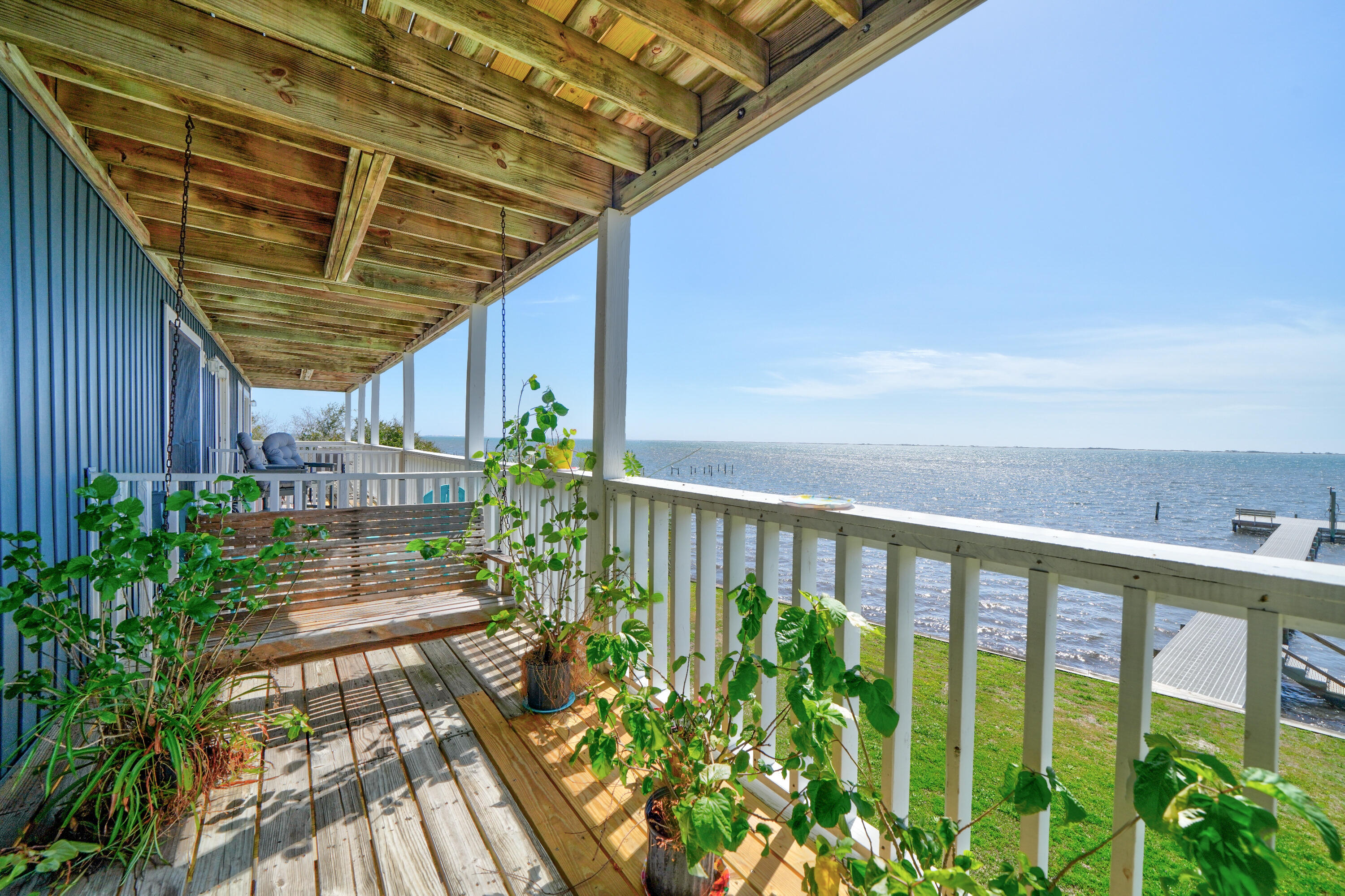 SOUNDWIND CONDO - Residential