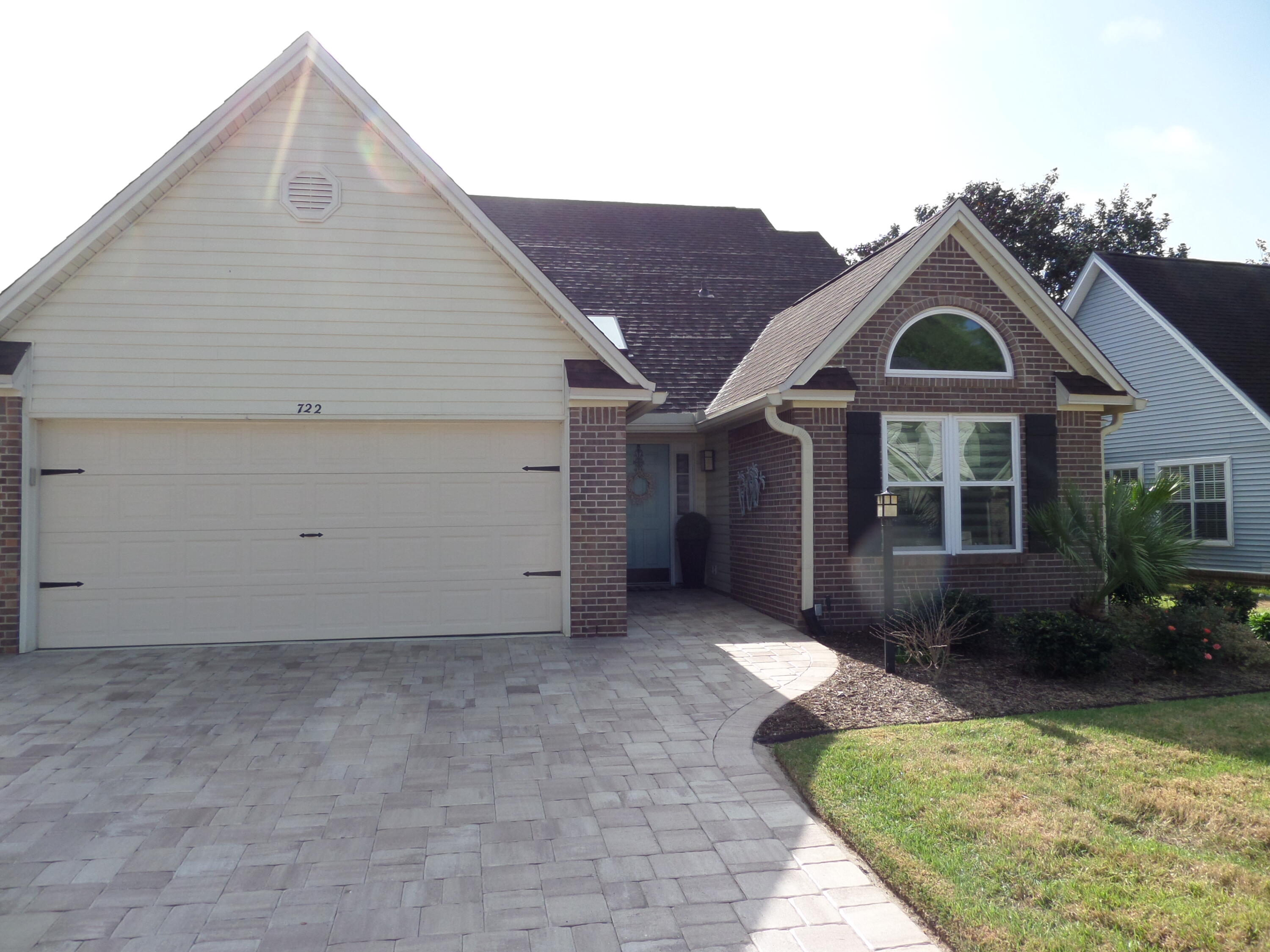 Charming 3 bedroom 2 bath home is located in the highly desirable area of Bluewater Bay - Fairway Lakes. This quaint two-street neighborhood is adjacent to the Bluewater Golf Club and Tennis Club. You are welcomed by vaulted ceilings as you enter the great room that makes this home light and bright. From the great room through the sliding doors out to a fabulous screened in Florida room with vinyl windows. Dine-in kitchen with tons of cabinets and natural light. Large master bedroom and master bath has garden tub and separate shower. Roof new in 2010. This wonderful home has been well maintained and is very clean (no smoking/pets/children), It is a must-see in a phenomenal neighborhood.