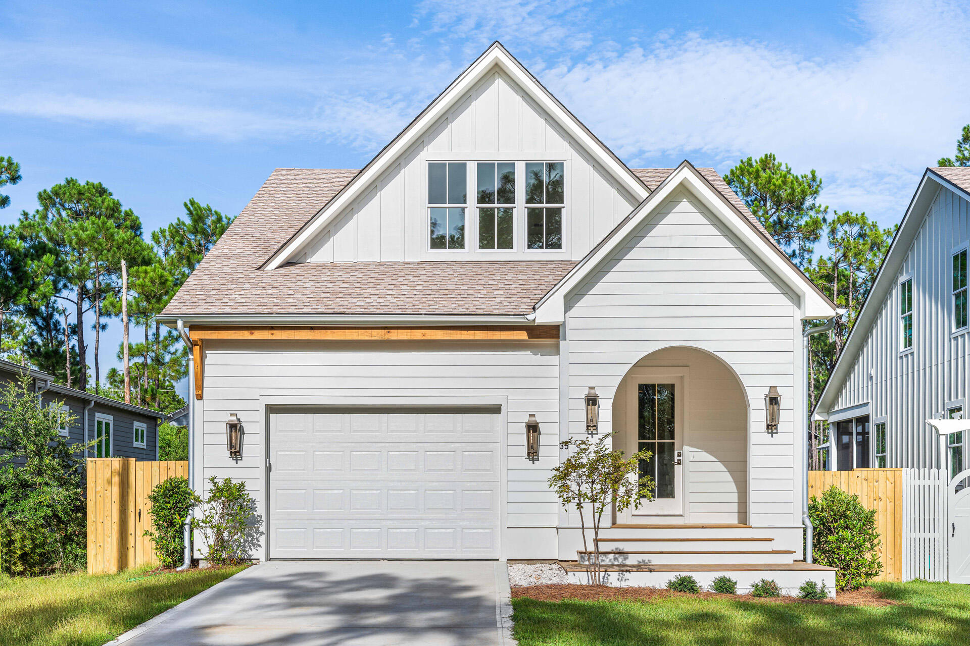 TOWN OF SANTA ROSA - Residential