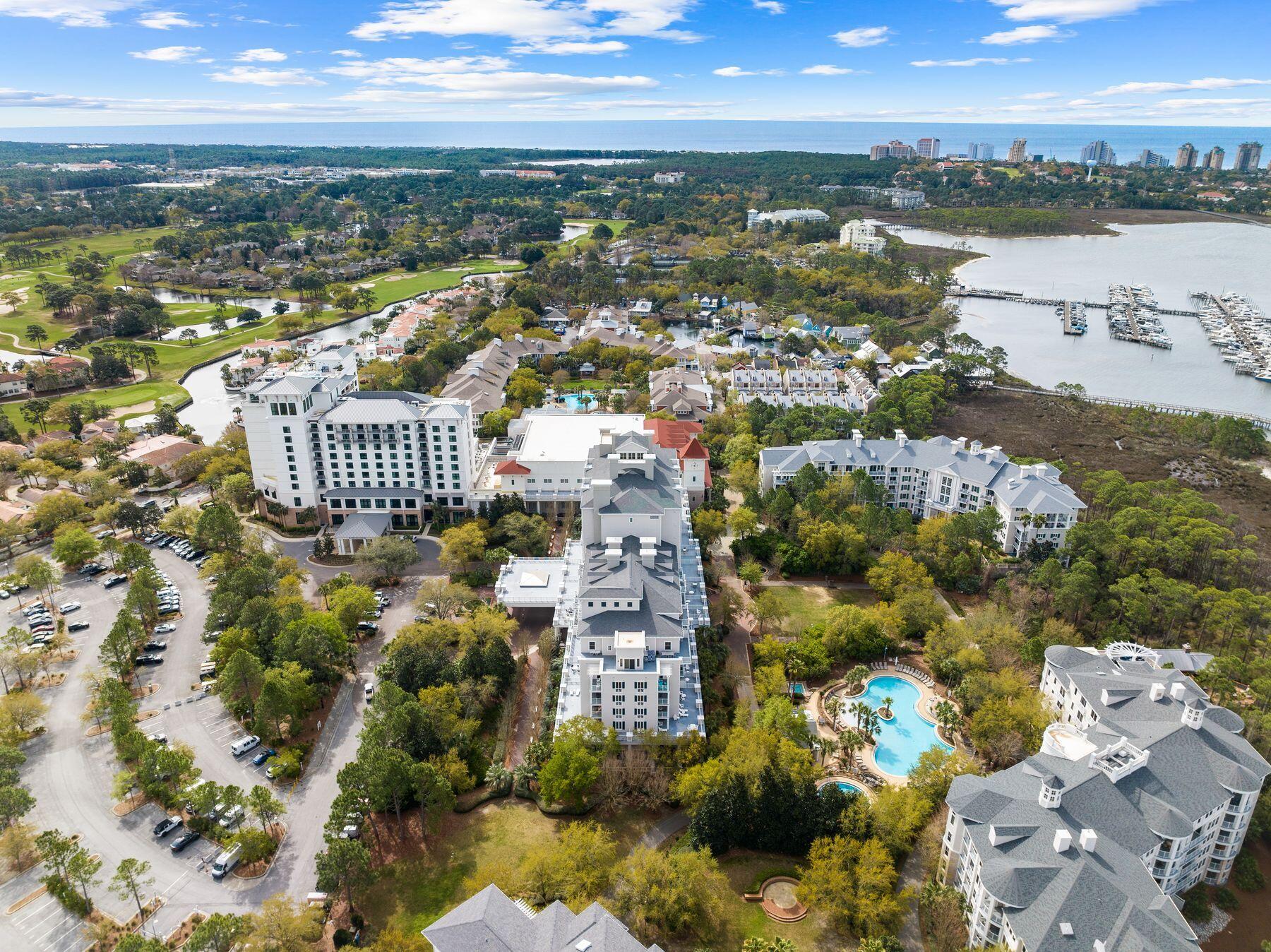 GRAND SANDESTIN - Residential