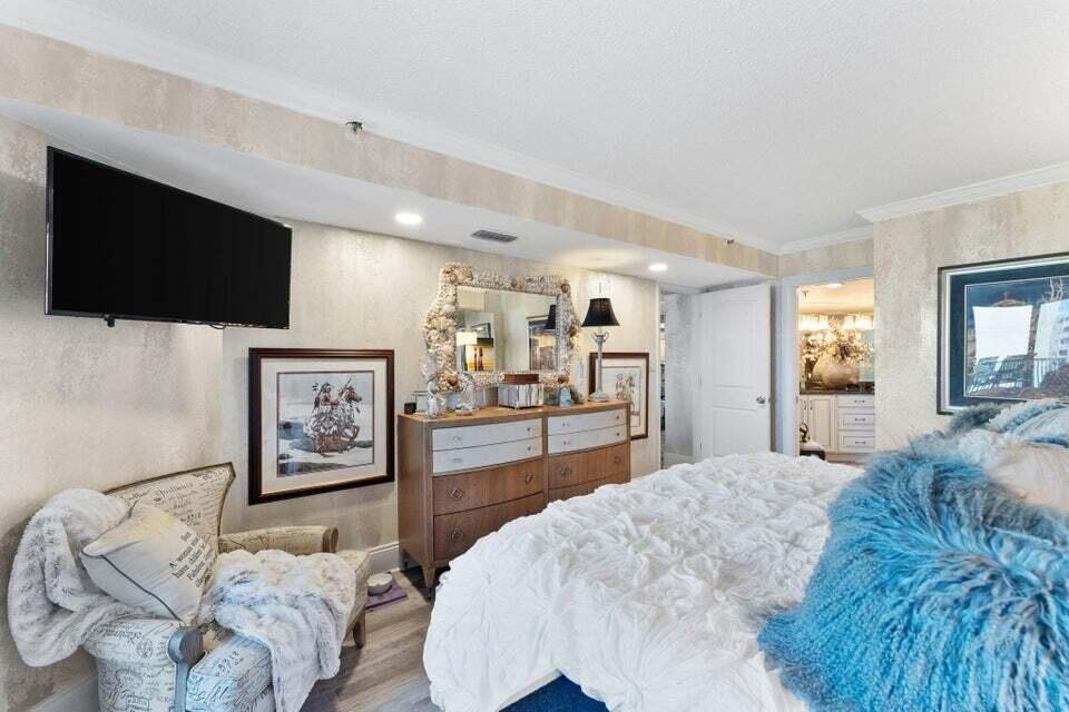 INLET REEF CLUB CONDO - Residential