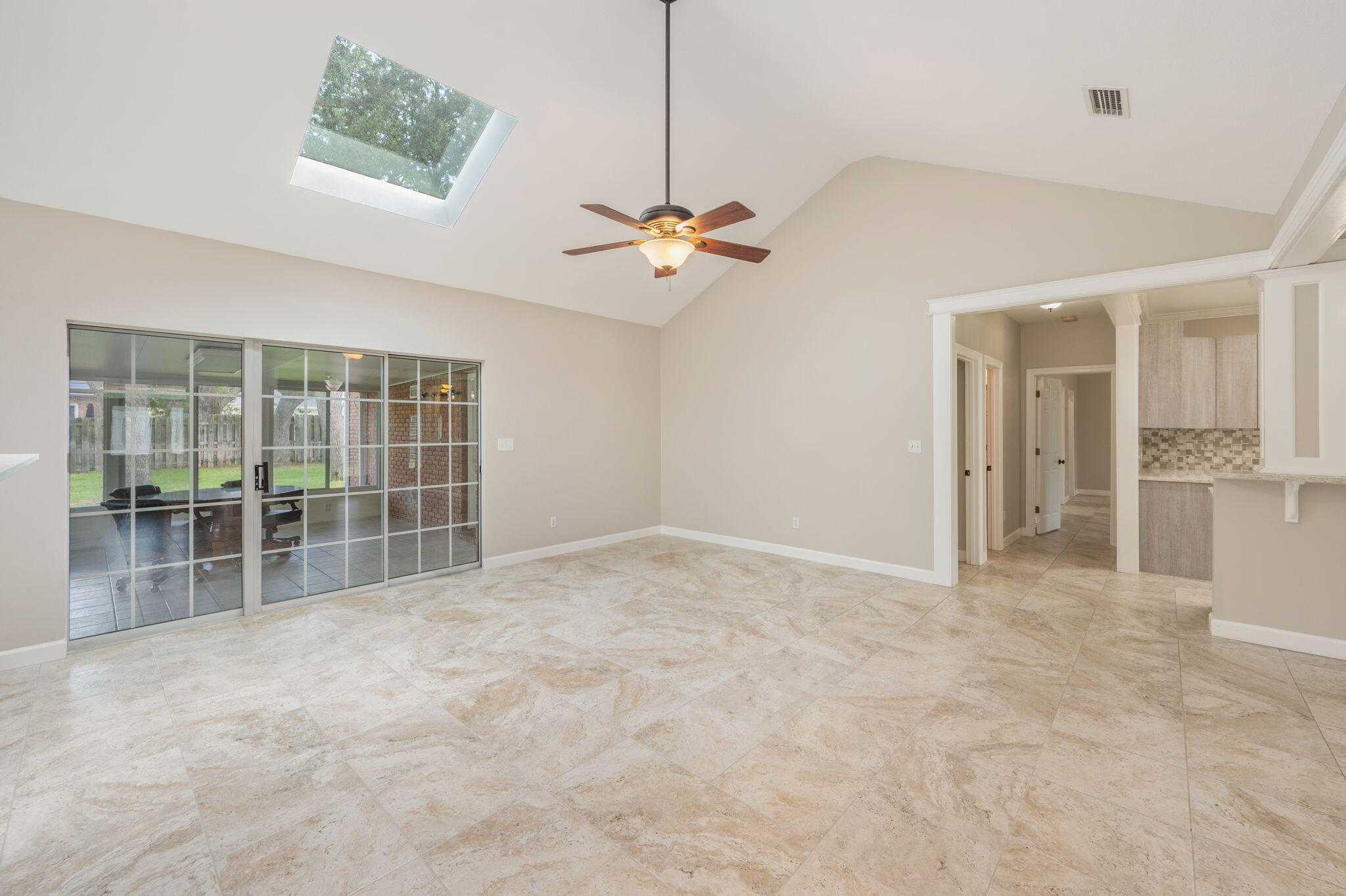 LAKE POINTE - Residential
