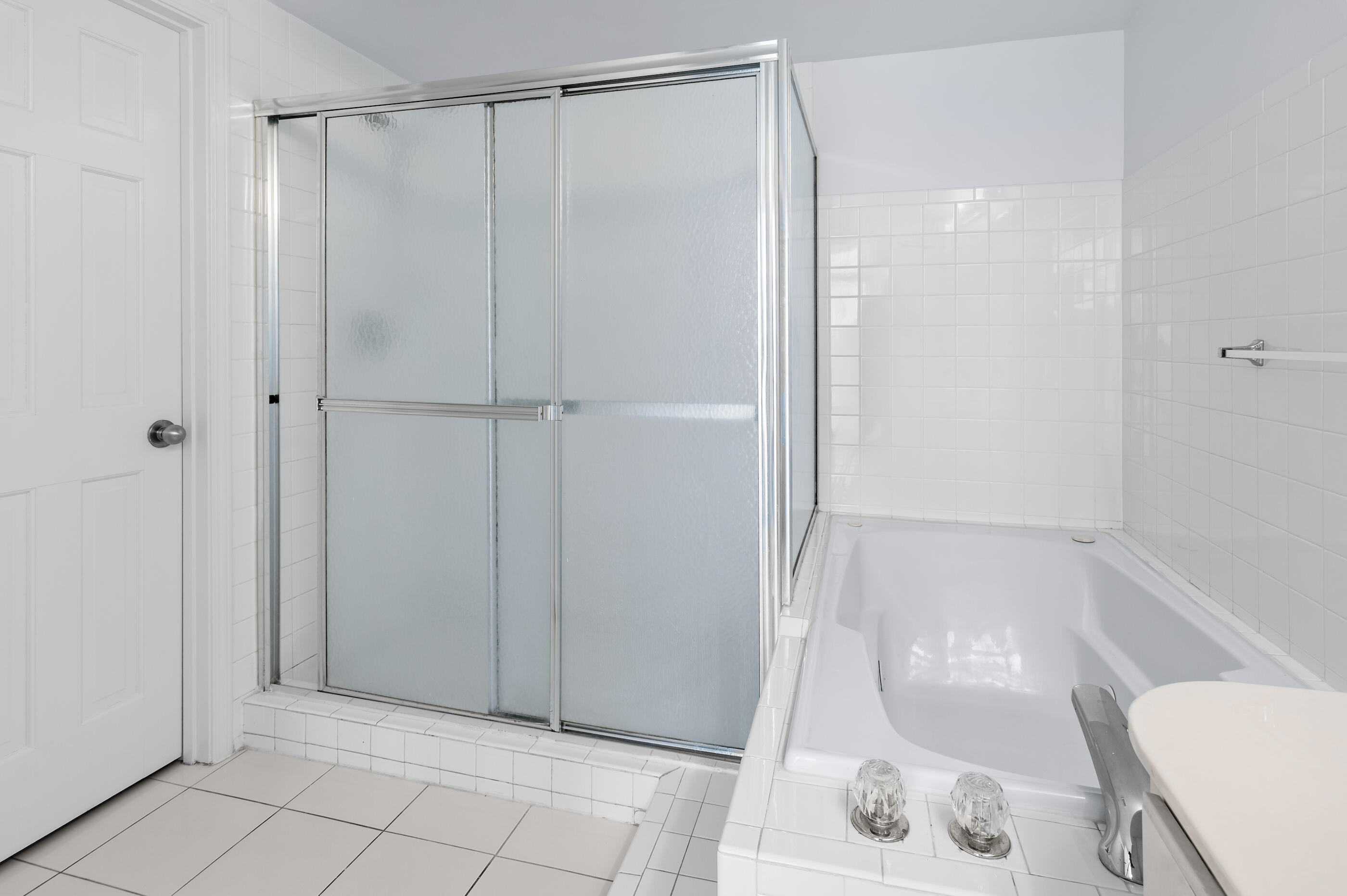 JADE EAST TOWERS CONDO - Residential