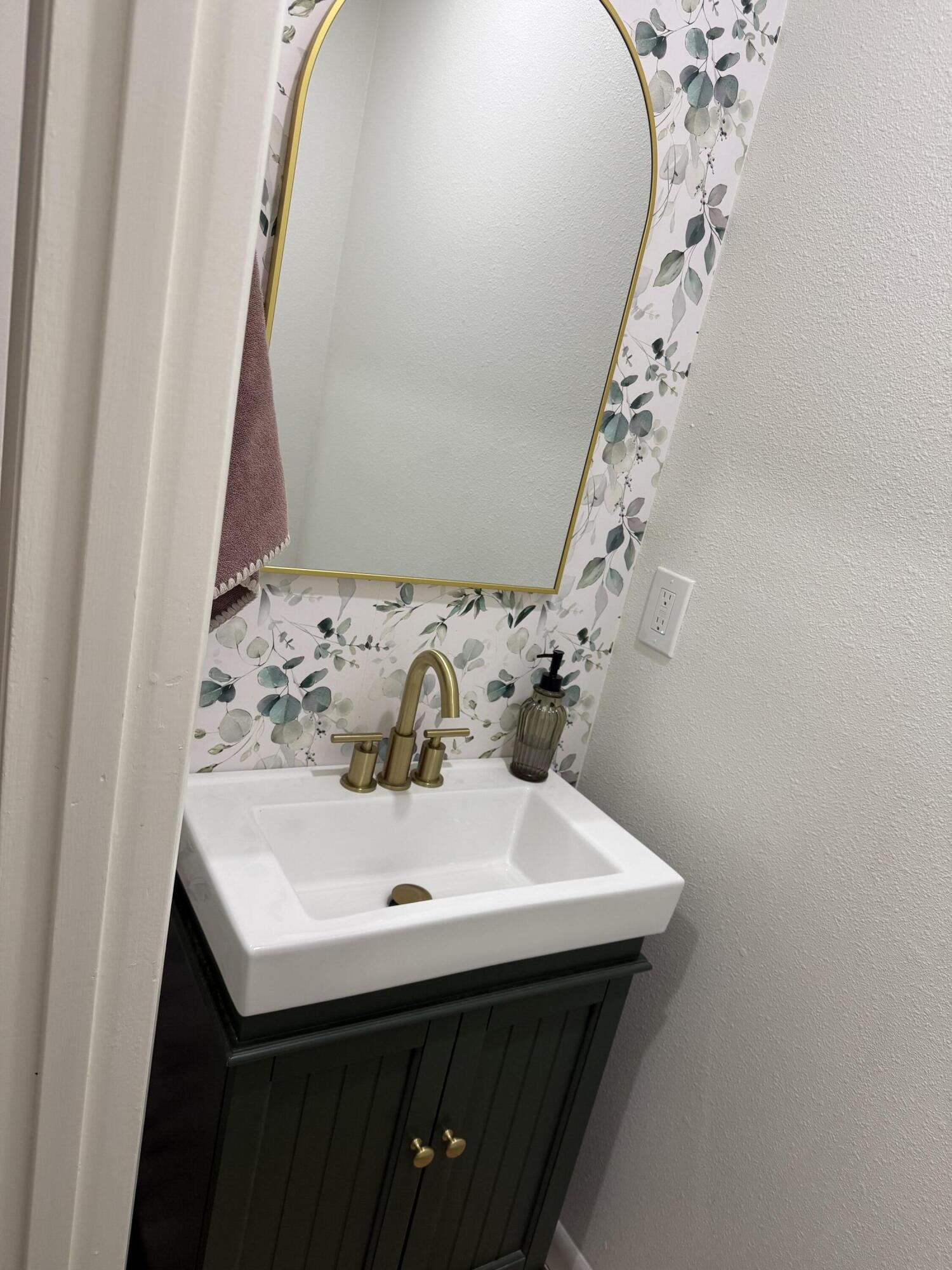 RUSHLIN PARK S/D - Residential Lease