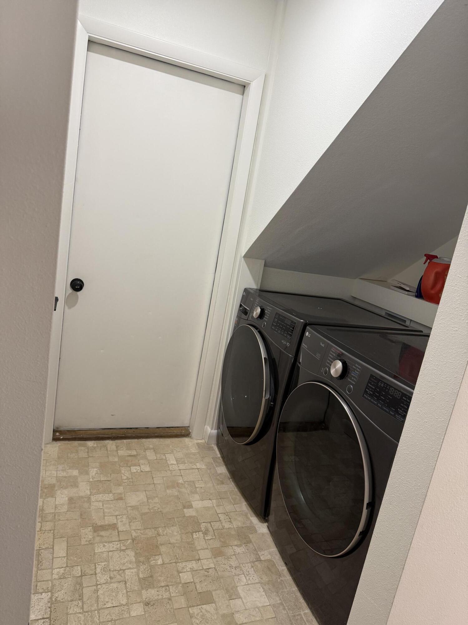 RUSHLIN PARK S/D - Residential Lease