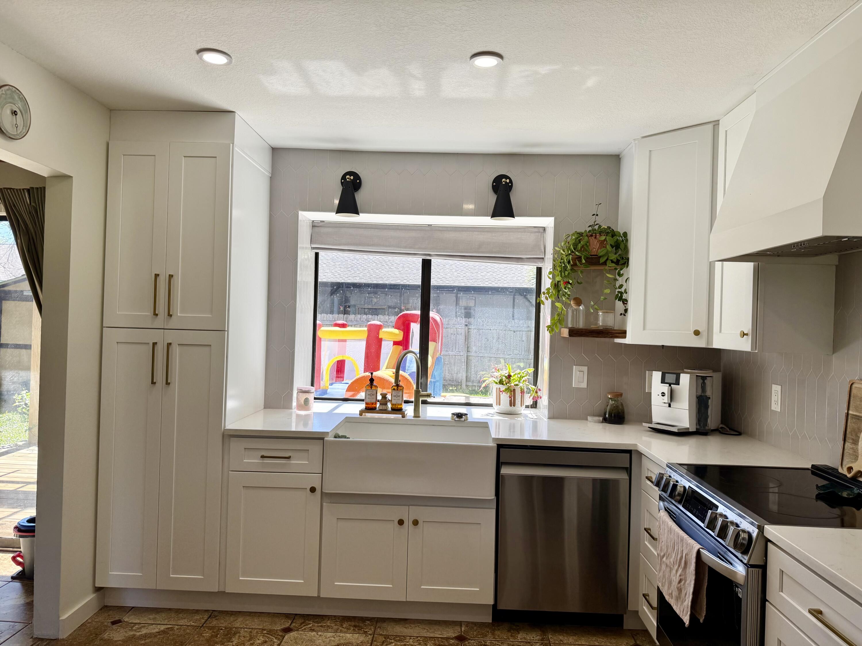 RUSHLIN PARK S/D - Residential Lease