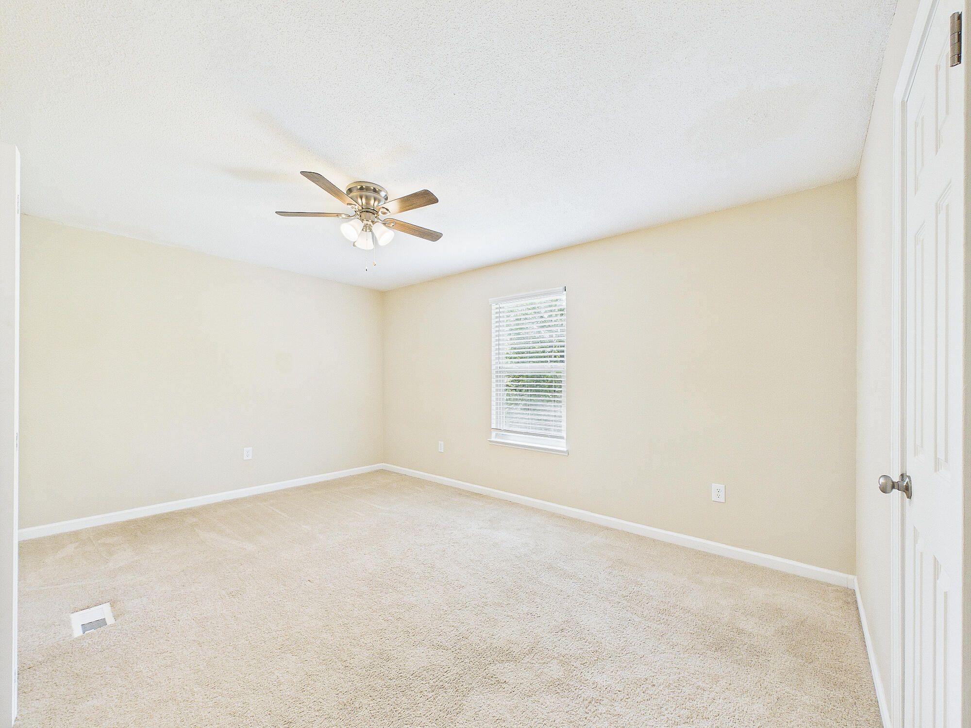 HILLTOP ACRES - Residential
