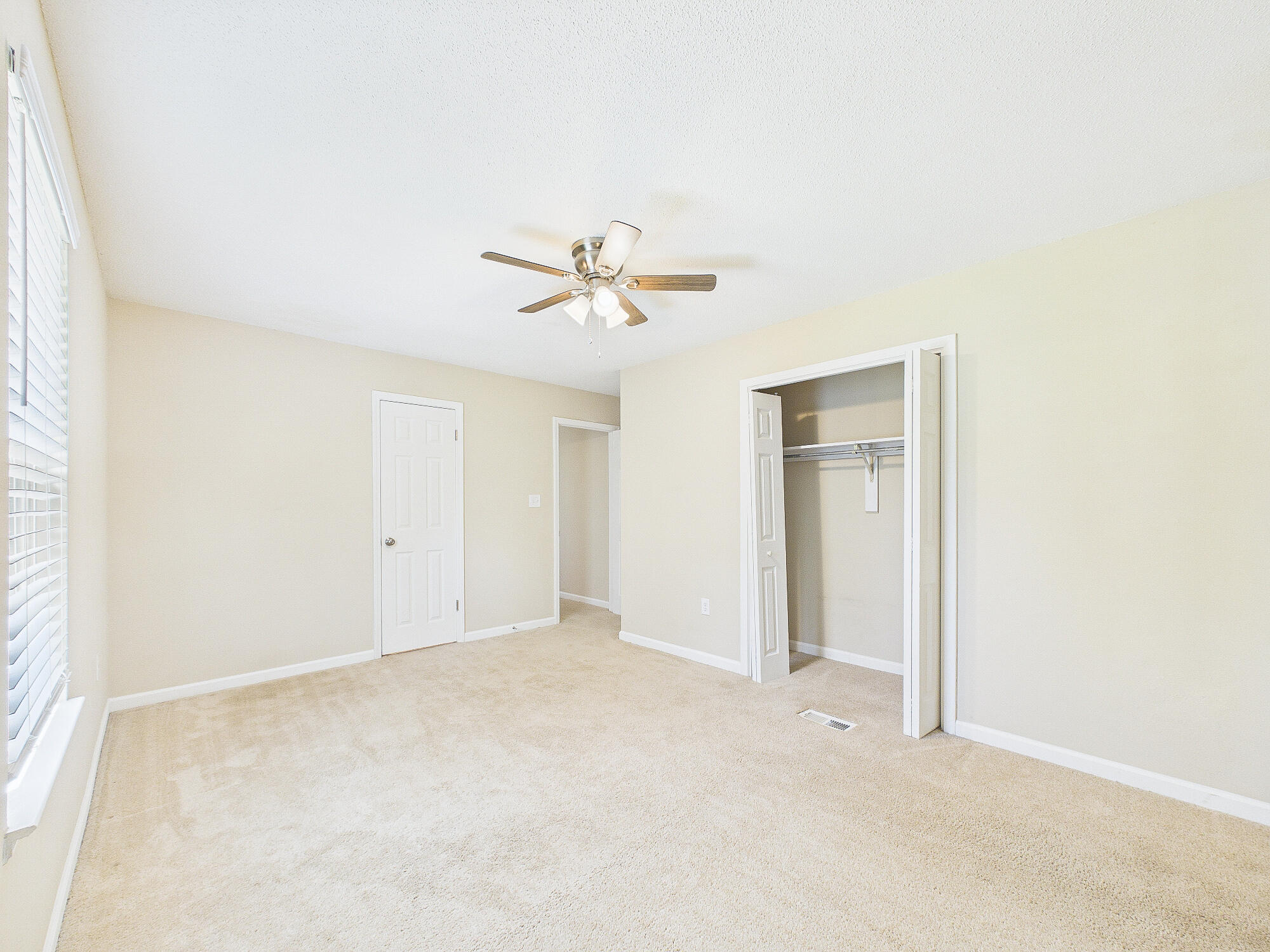 HILLTOP ACRES - Residential
