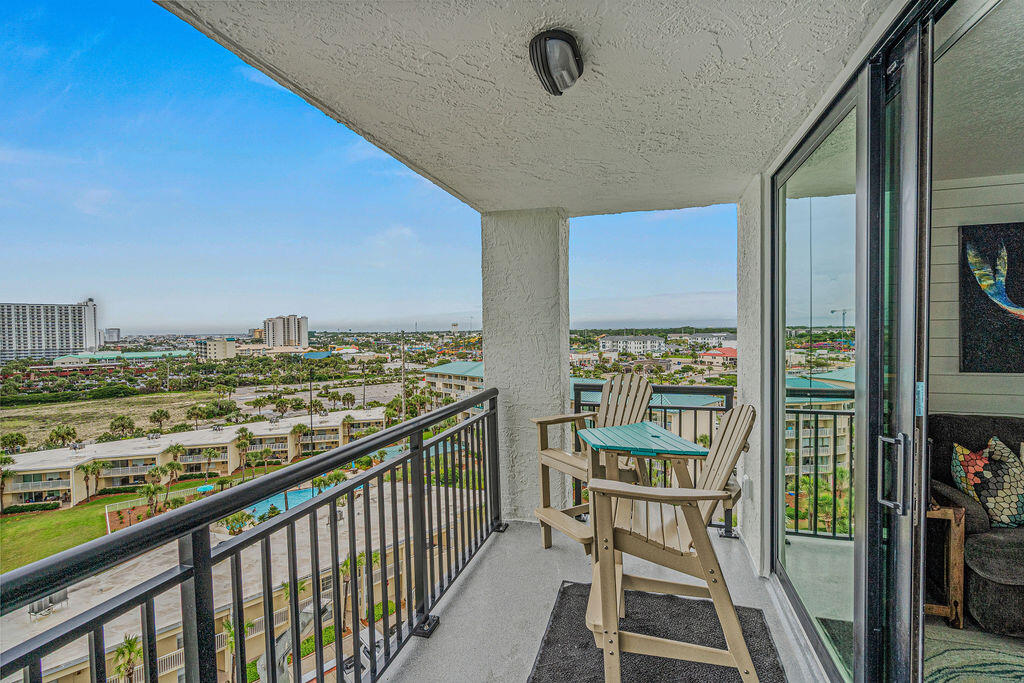 SUNDESTIN INTERNATIONAL CONDO - Residential