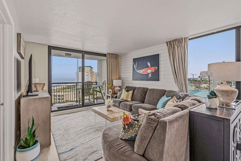 SUNDESTIN INTERNATIONAL CONDO - Residential