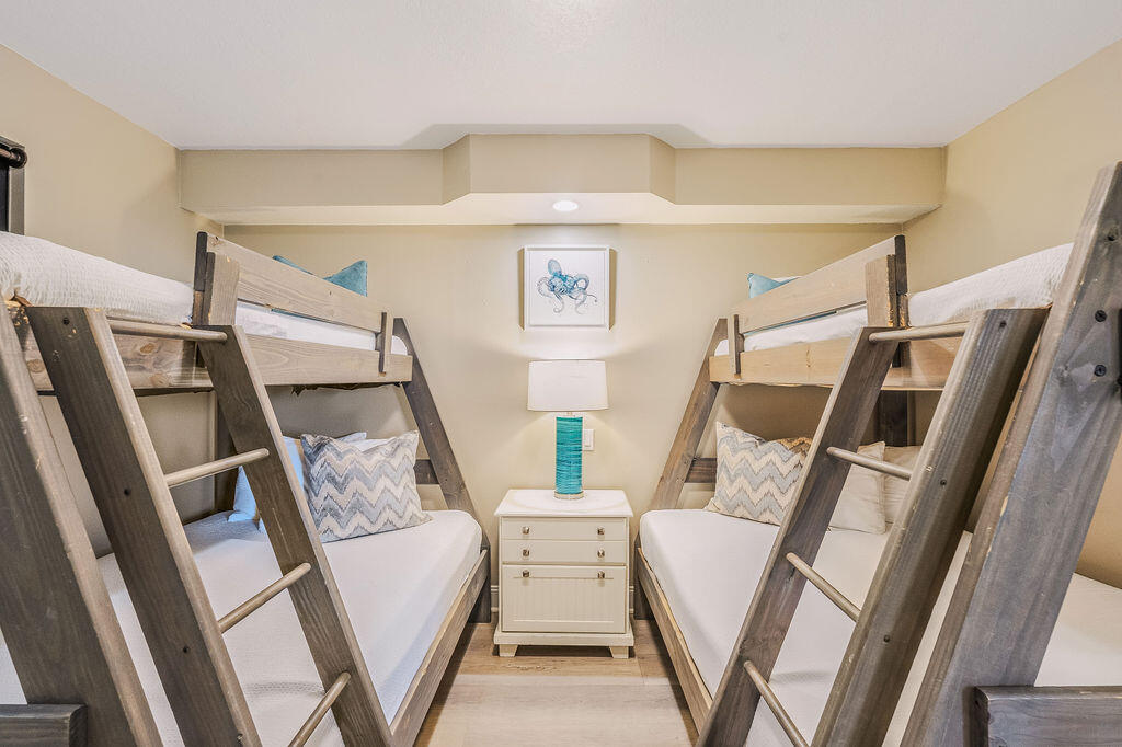 SUNDESTIN INTERNATIONAL CONDO - Residential