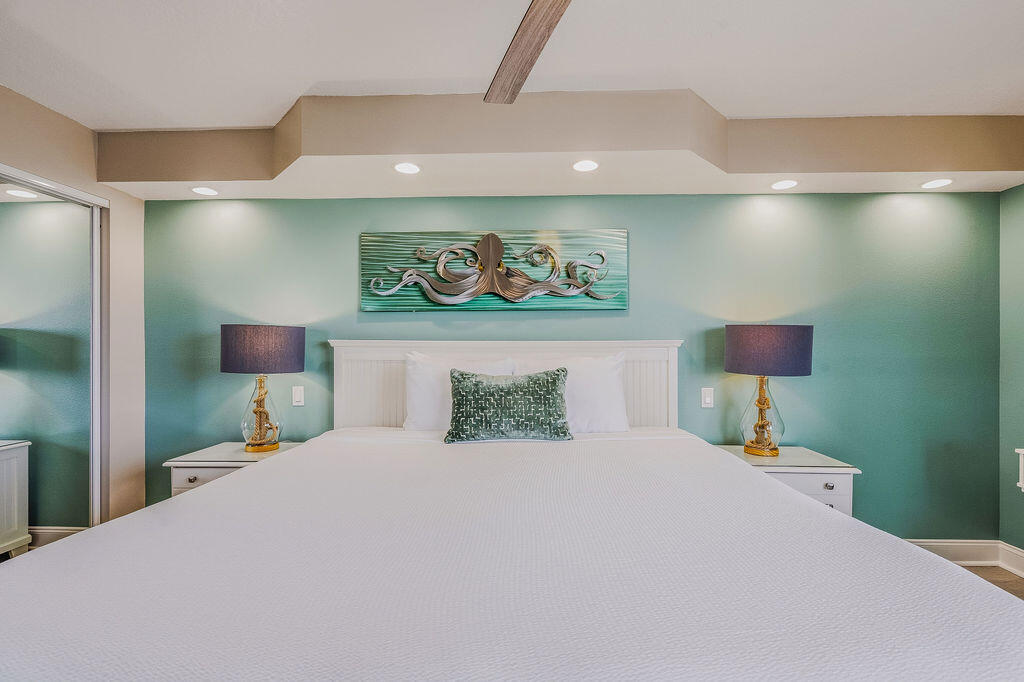 SUNDESTIN INTERNATIONAL CONDO - Residential