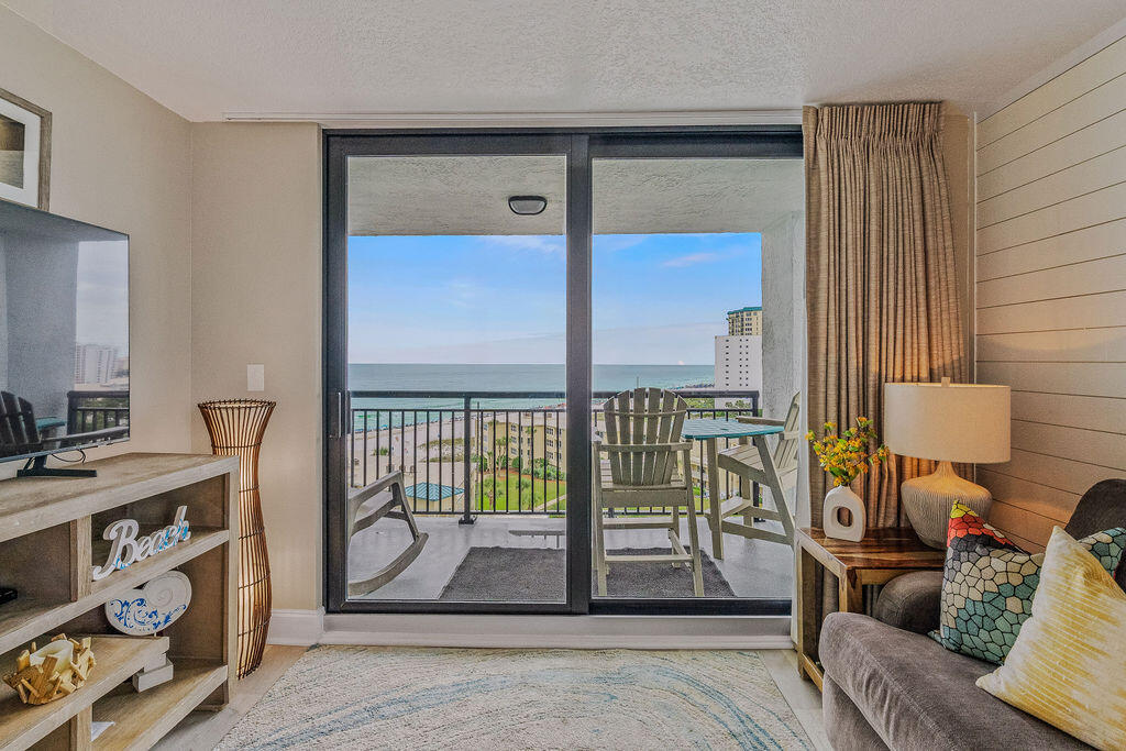 SUNDESTIN INTERNATIONAL CONDO - Residential