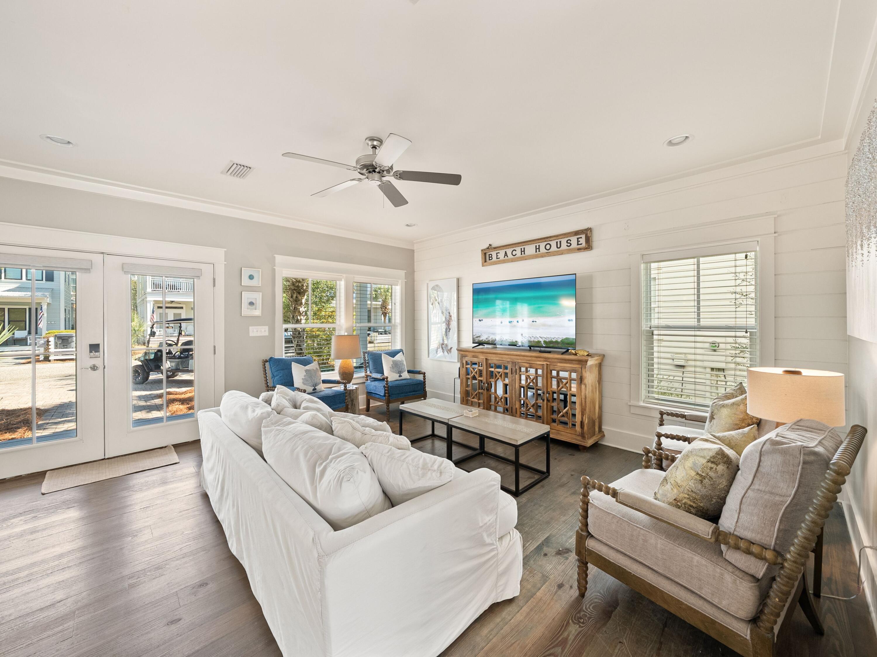 LOT 14 MAGNOLIA DUNE S/D LESS THE W 20FT THEREOF - Residential
