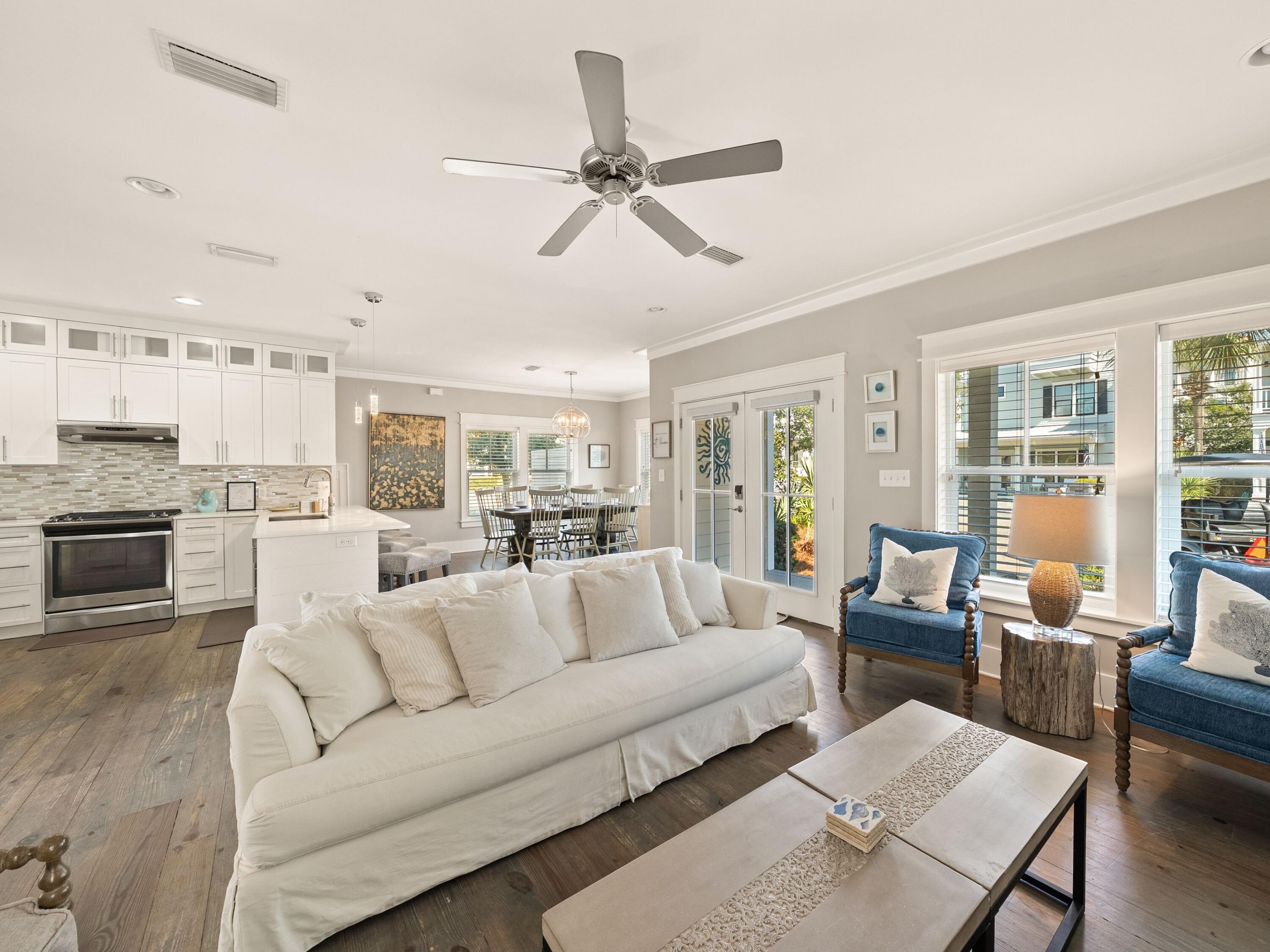 LOT 14 MAGNOLIA DUNE S/D LESS THE W 20FT THEREOF - Residential