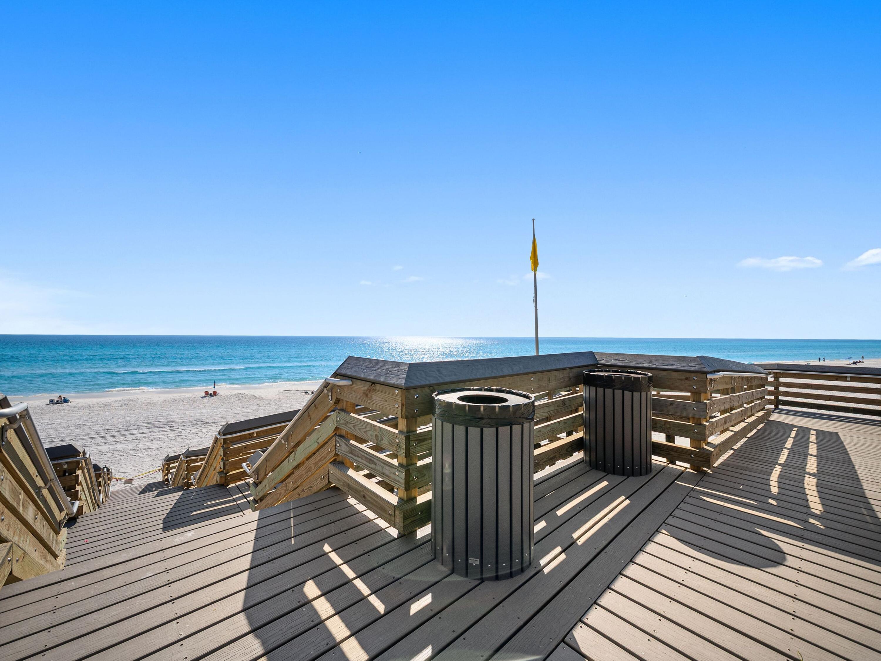 LOT 14 MAGNOLIA DUNE S/D LESS THE W 20FT THEREOF - Residential
