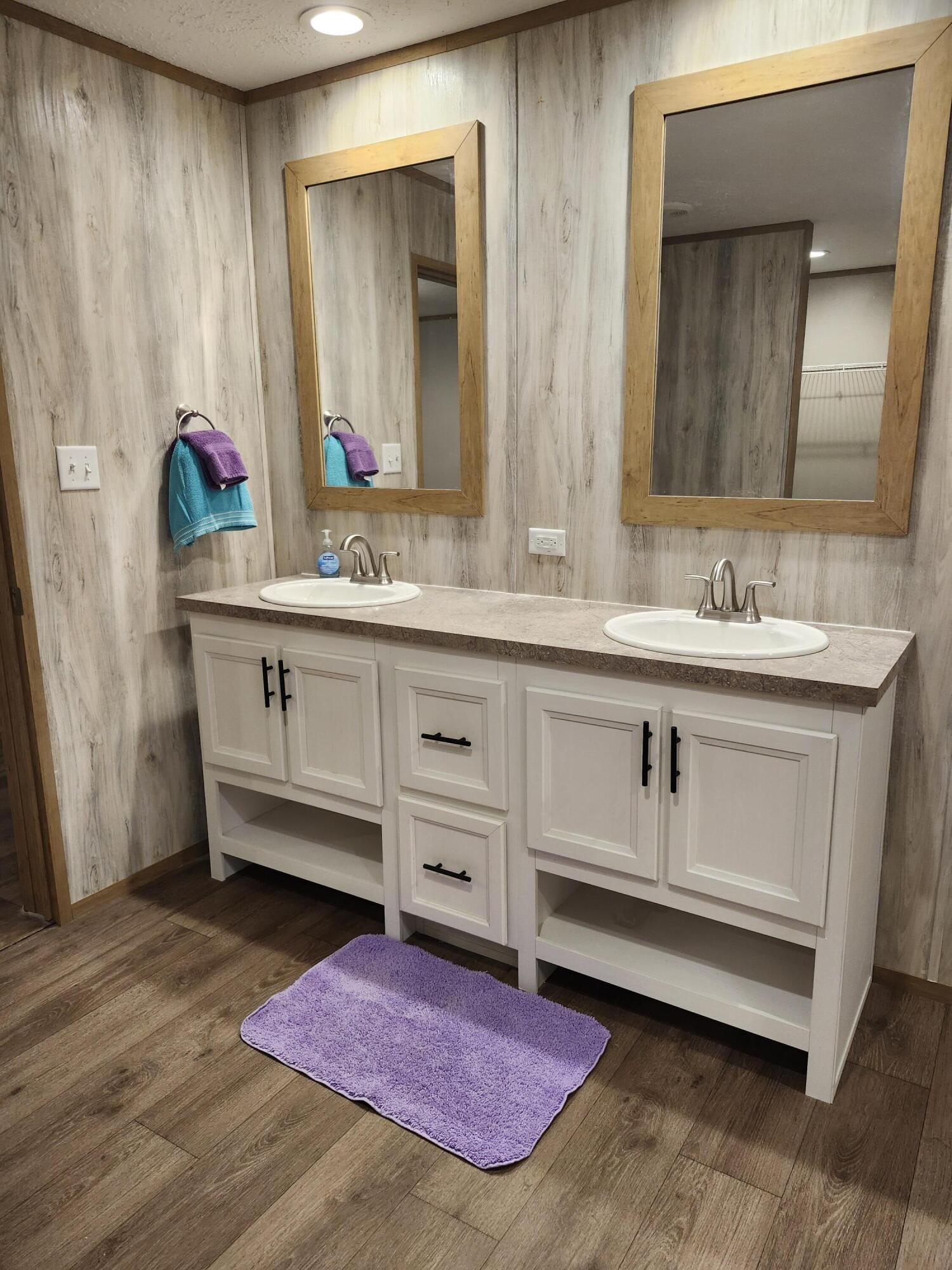 OAKWOOD HILLS - Residential