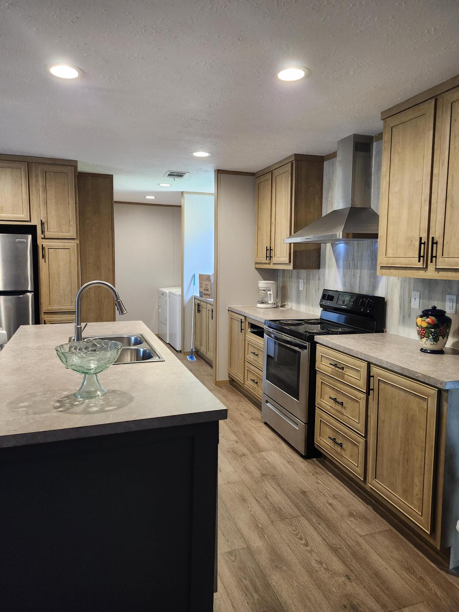 OAKWOOD HILLS - Residential