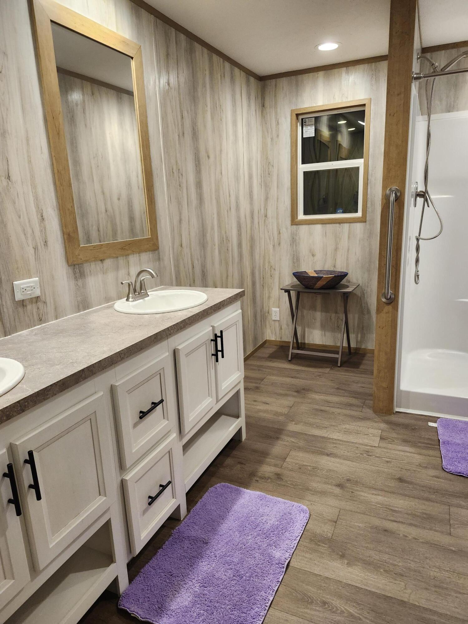 OAKWOOD HILLS - Residential