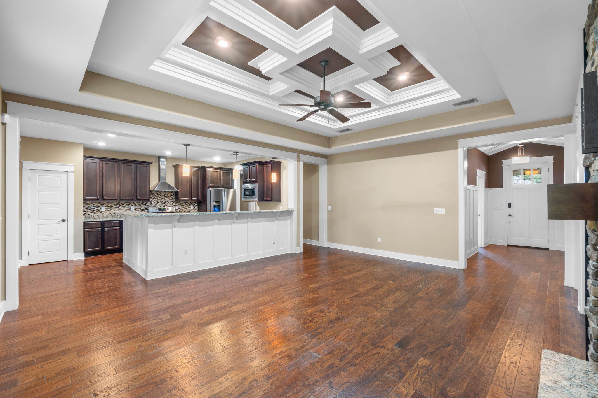 ZARCHARY ESTATES - Residential Lease