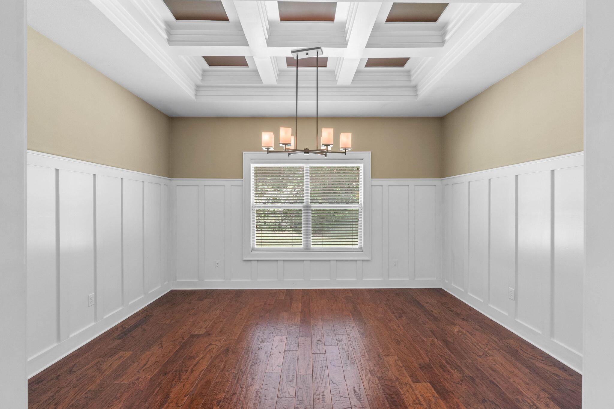 ZARCHARY ESTATES - Residential Lease