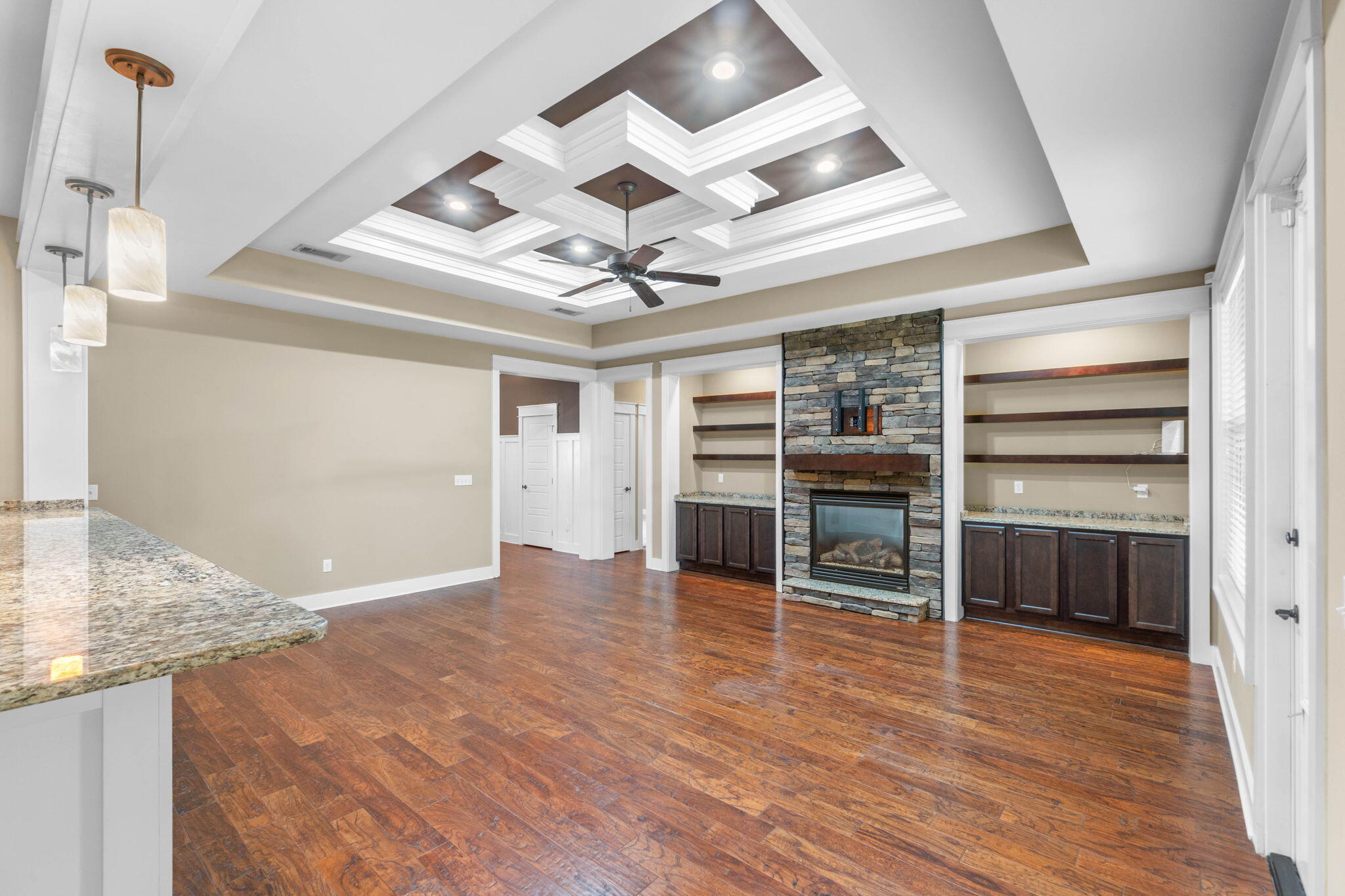 ZARCHARY ESTATES - Residential Lease