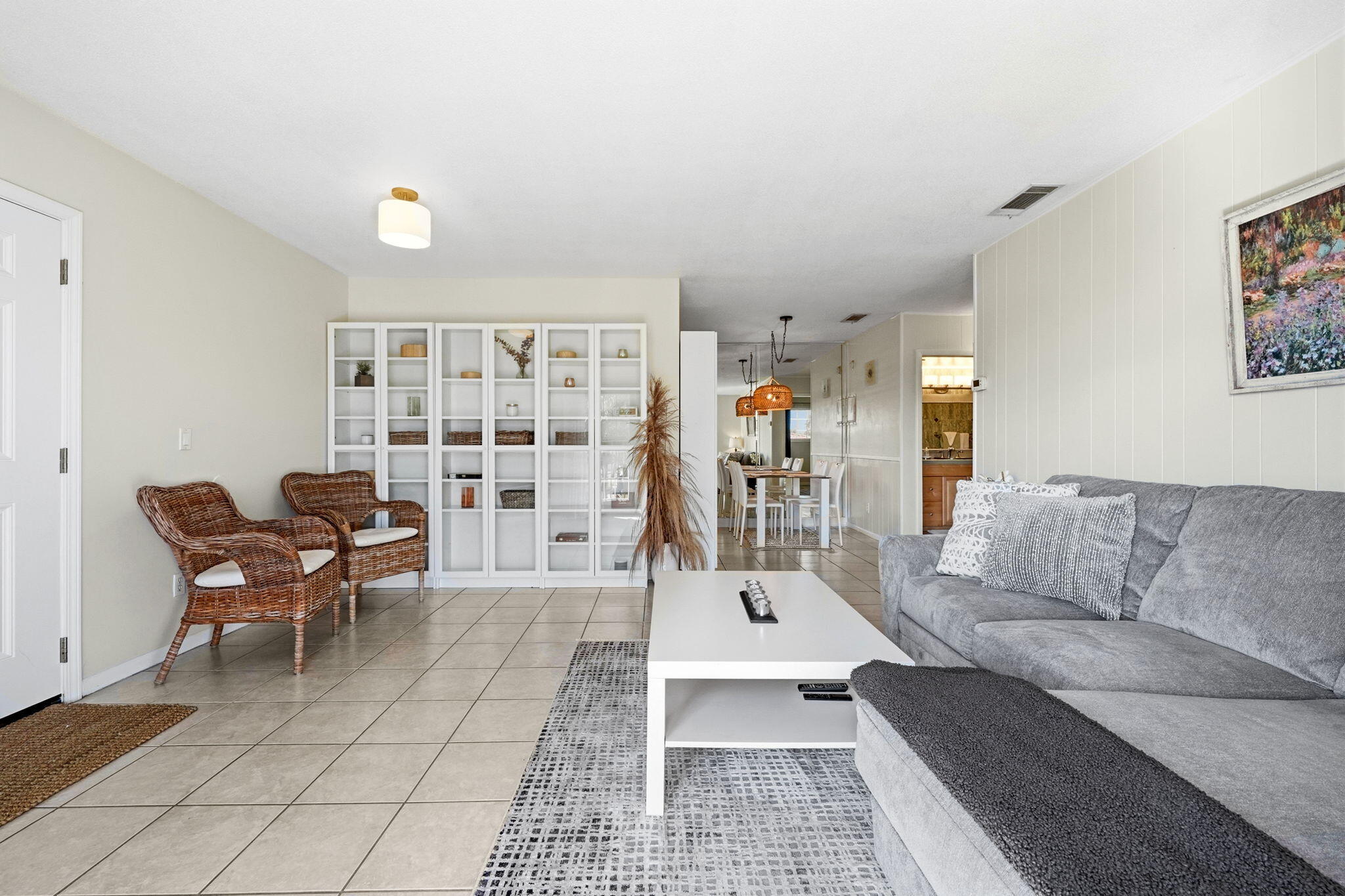 LANDMARK CONDO - Residential