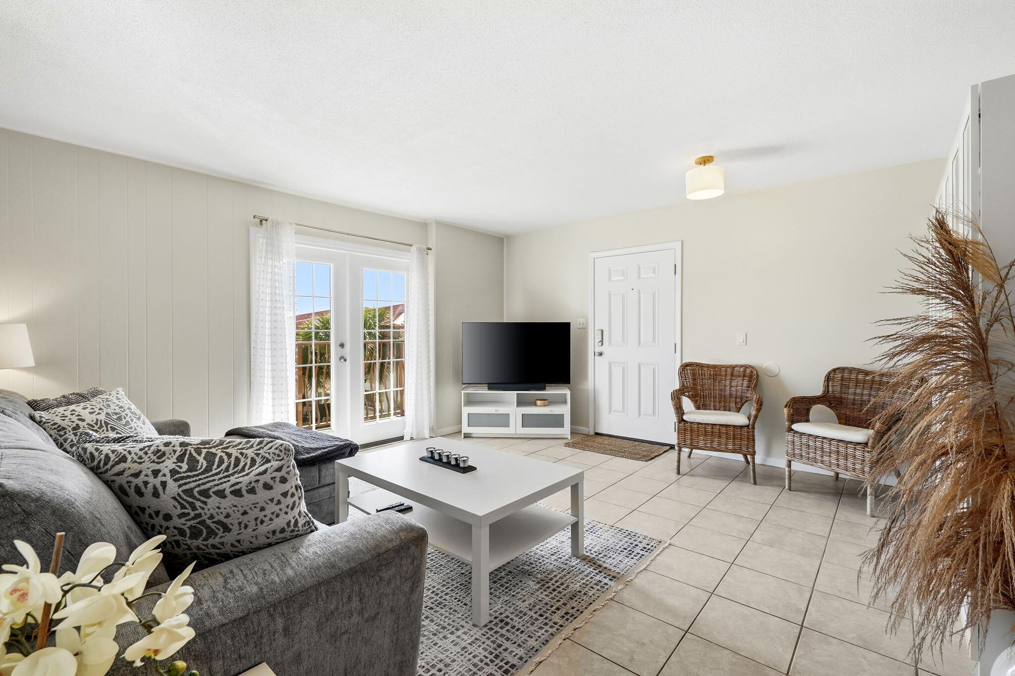 LANDMARK CONDO - Residential