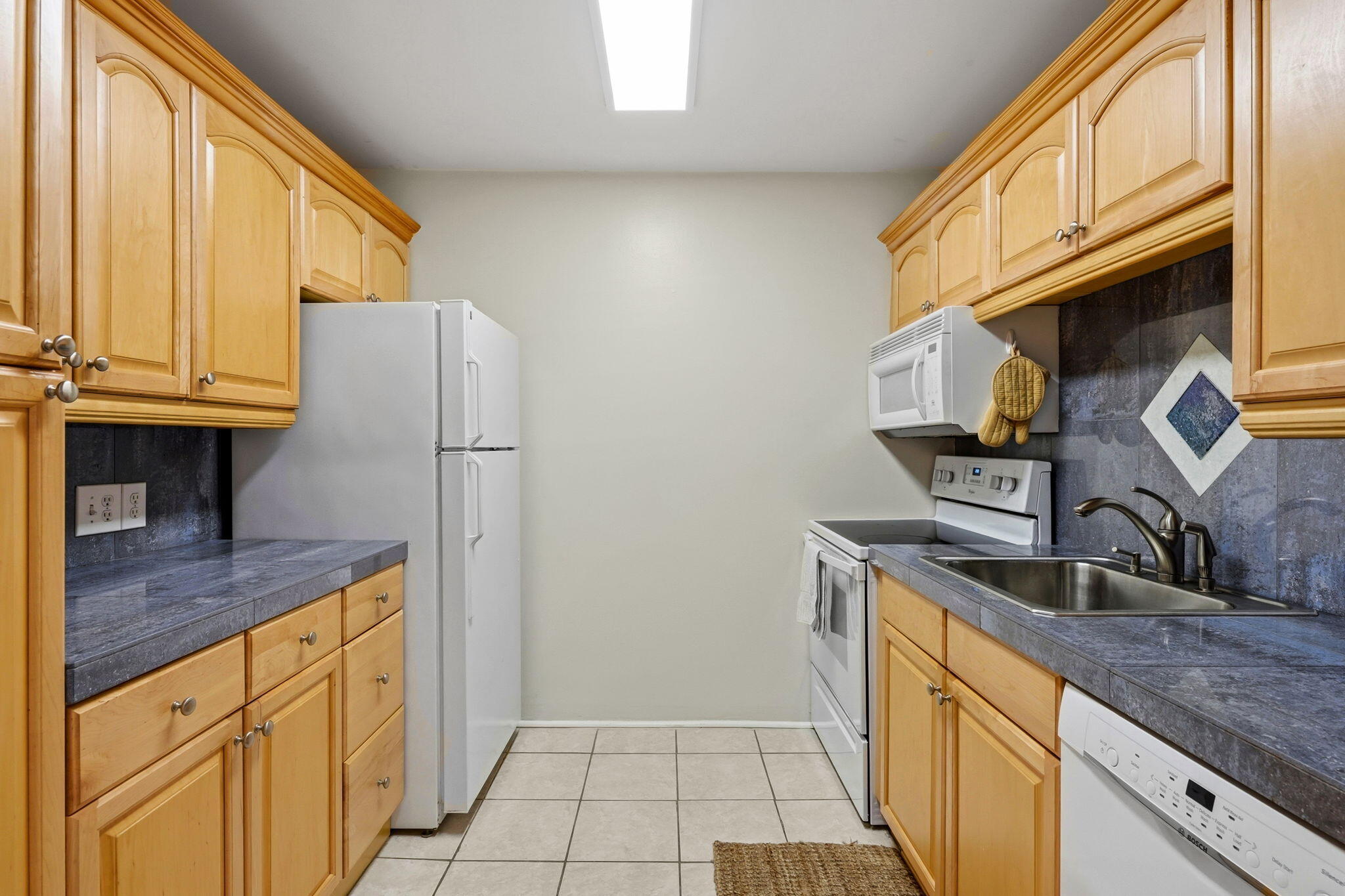 LANDMARK CONDO - Residential
