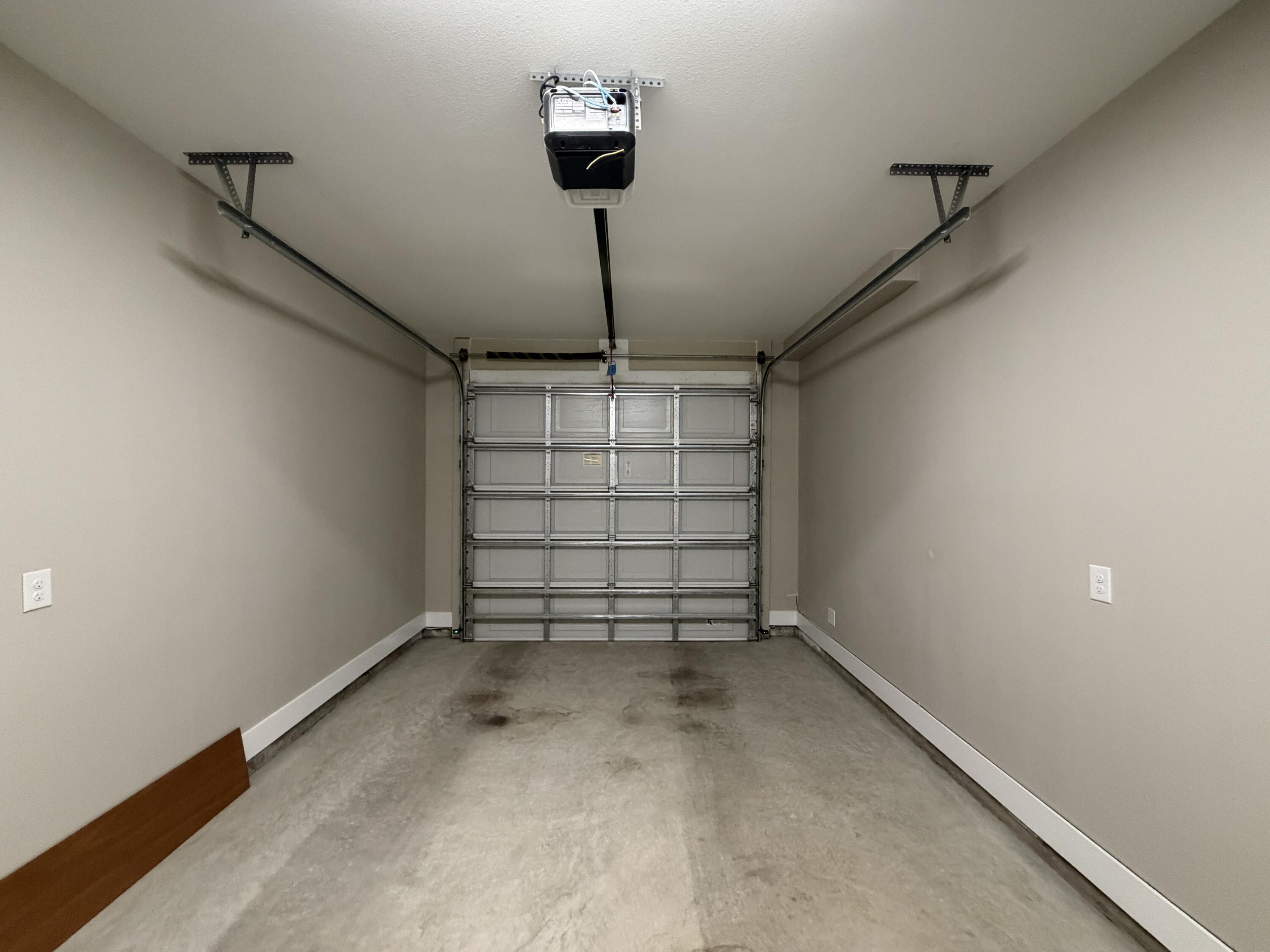 HIDDEN BAY VILLAGE - Residential Lease