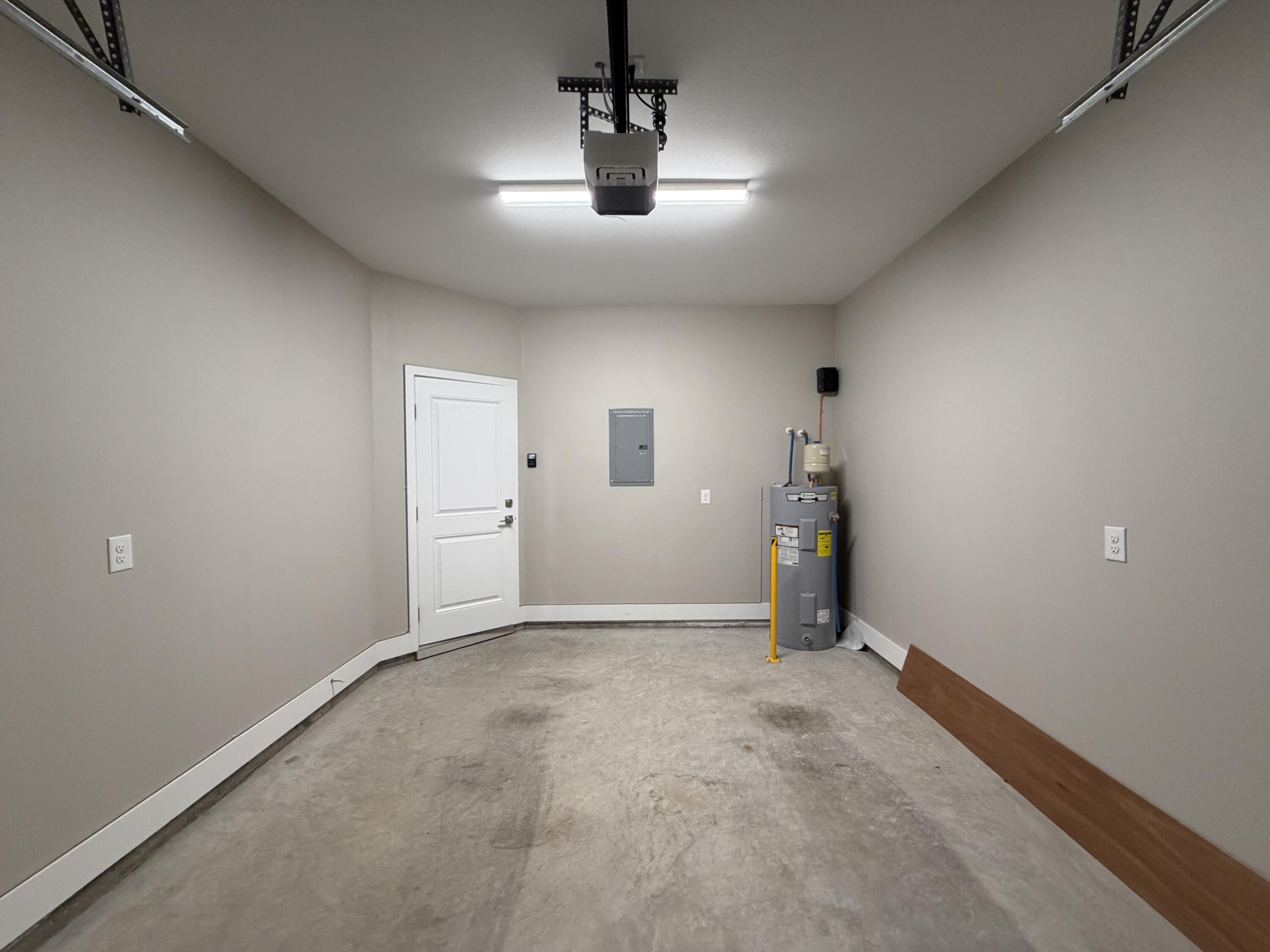 HIDDEN BAY VILLAGE - Residential Lease