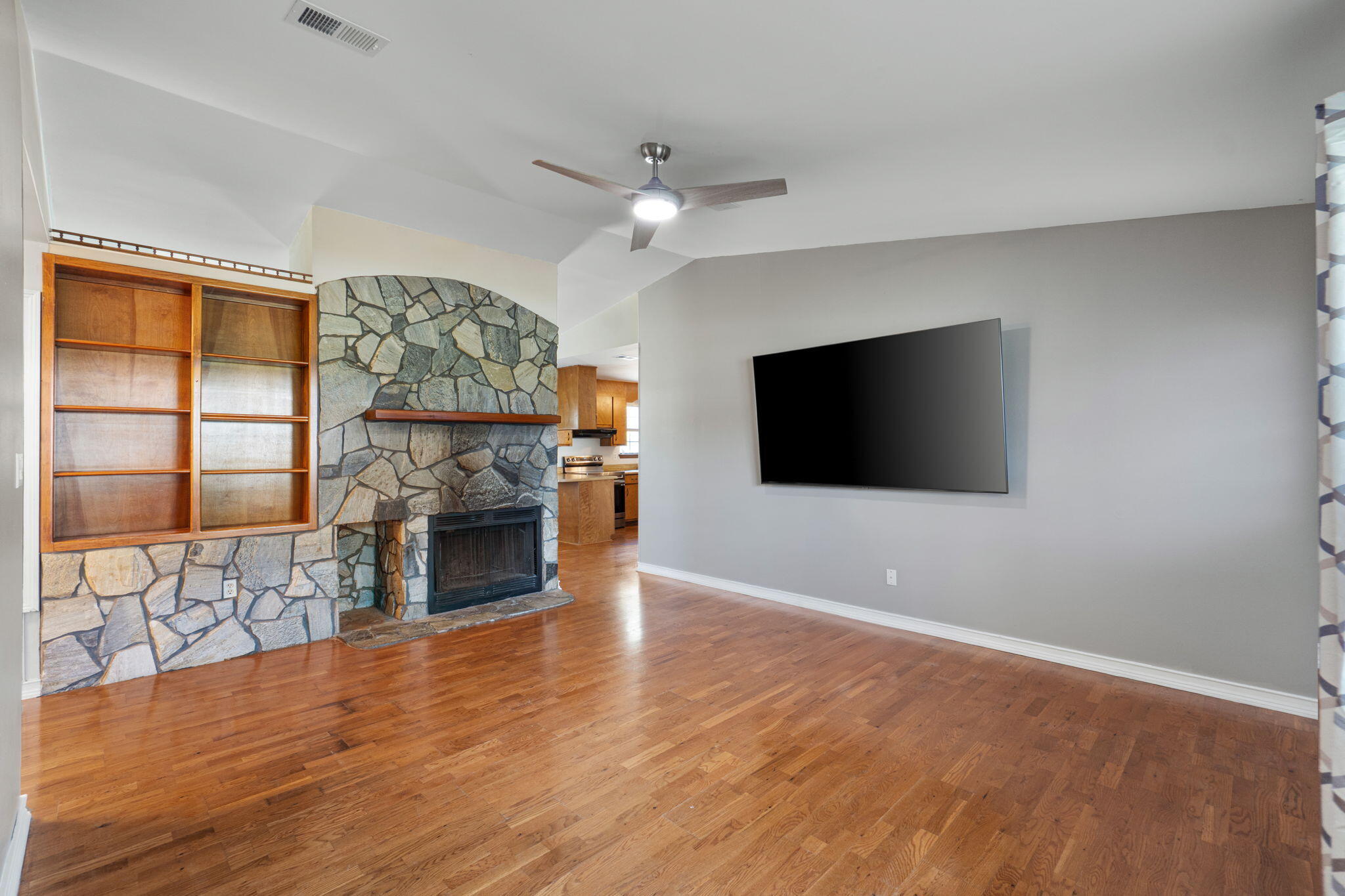 NAVARRE S/D 2ND ADDN - Residential