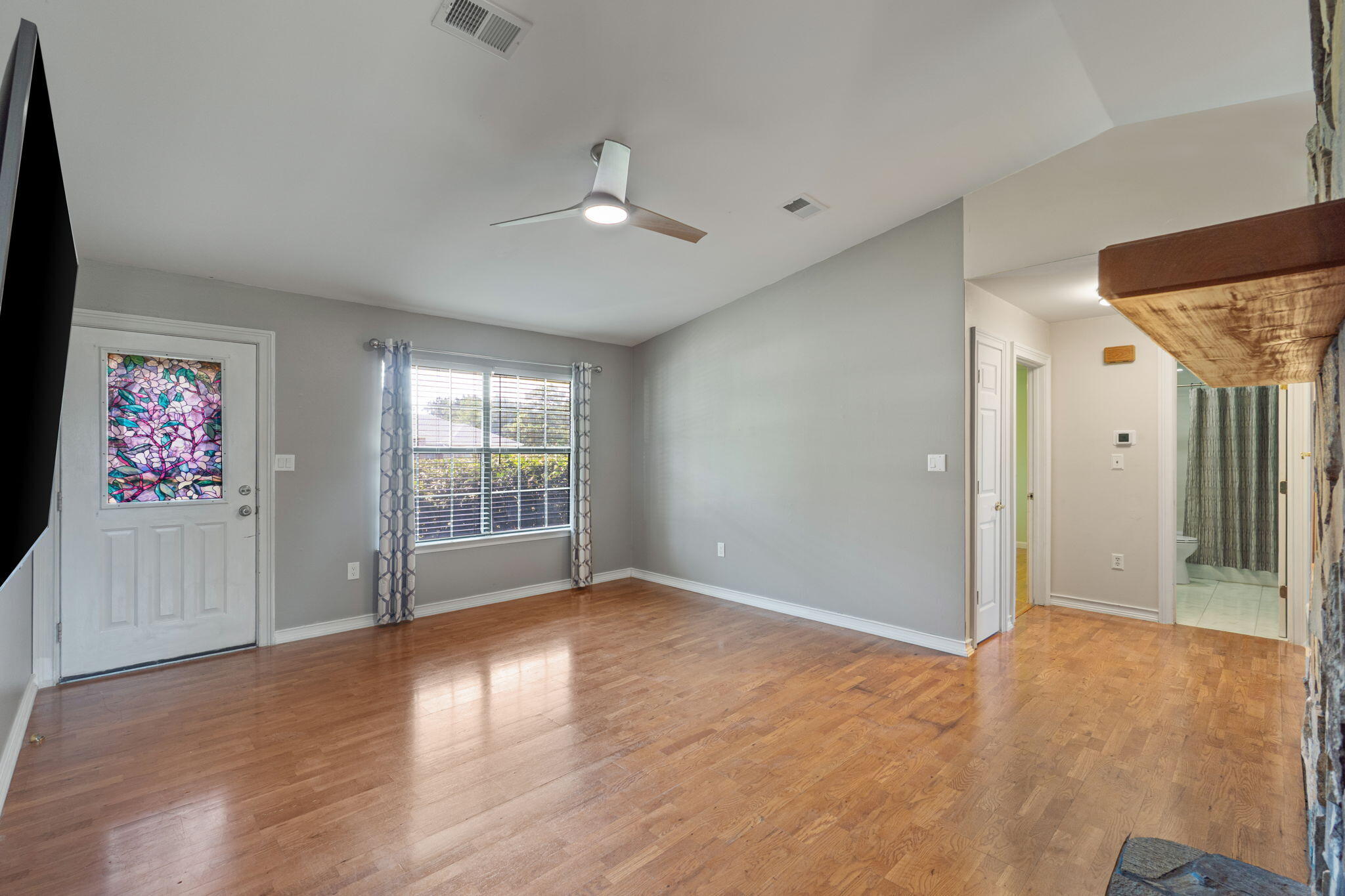 NAVARRE S/D 2ND ADDN - Residential