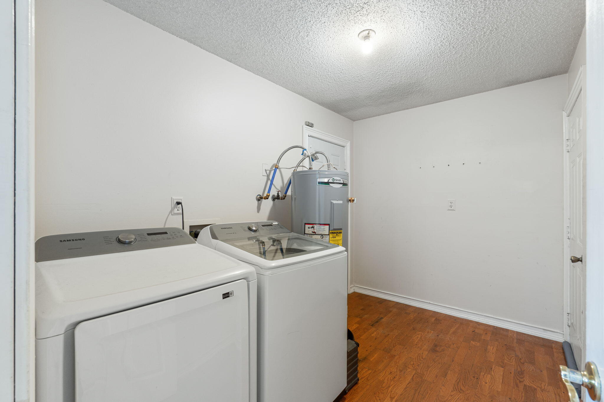 NAVARRE S/D 2ND ADDN - Residential
