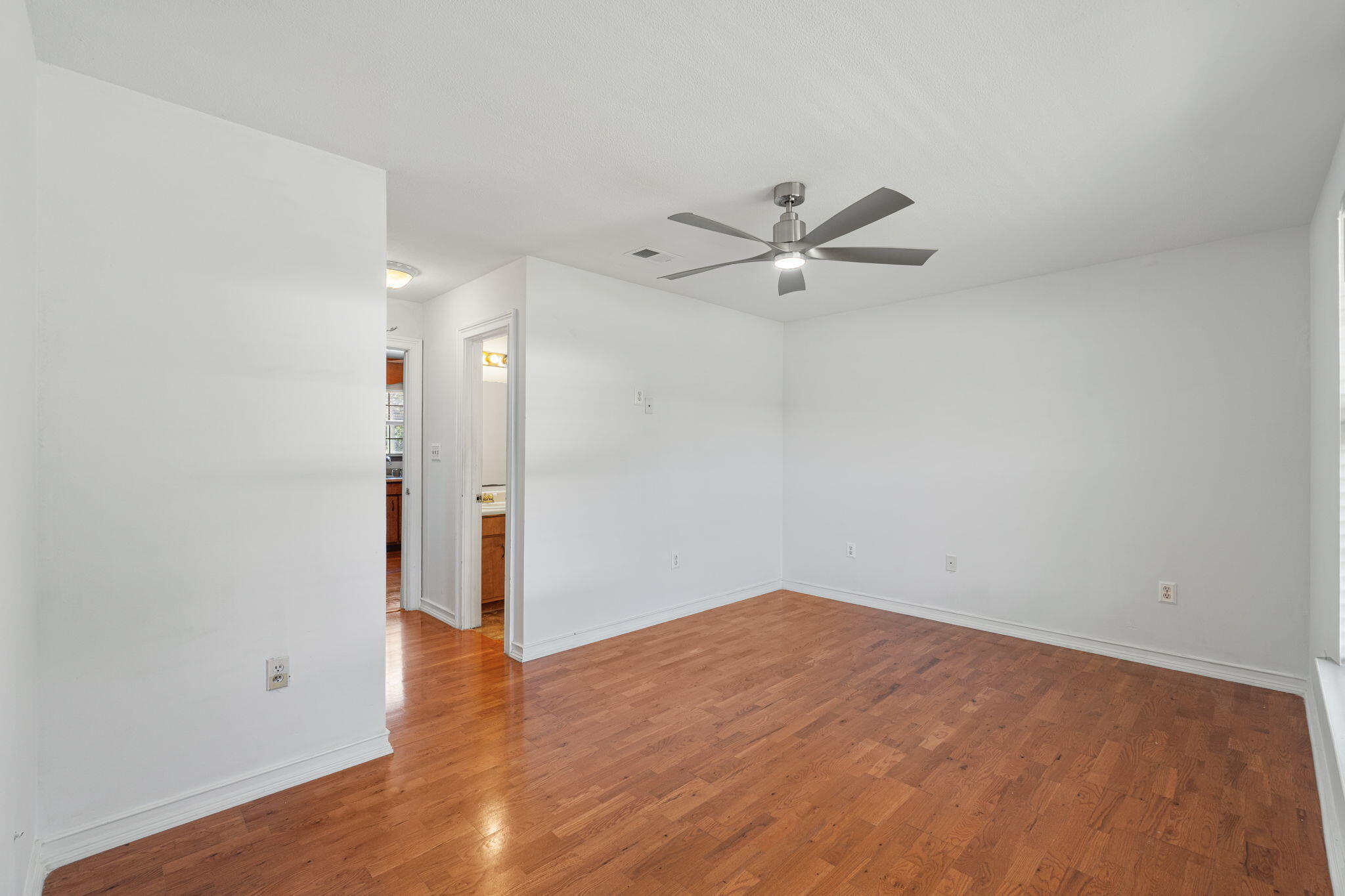 NAVARRE S/D 2ND ADDN - Residential